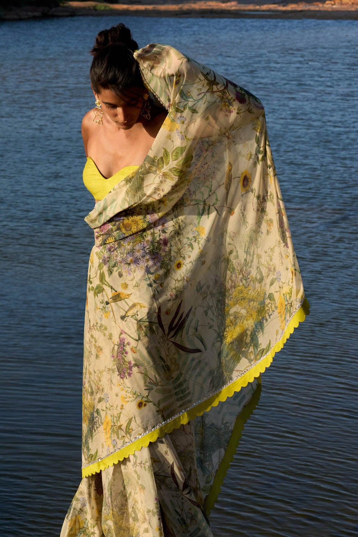 Beige Printed Scallop Border Saree Set