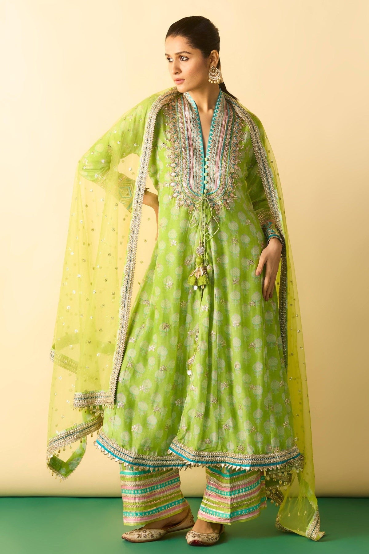 Binita Pallazo Set