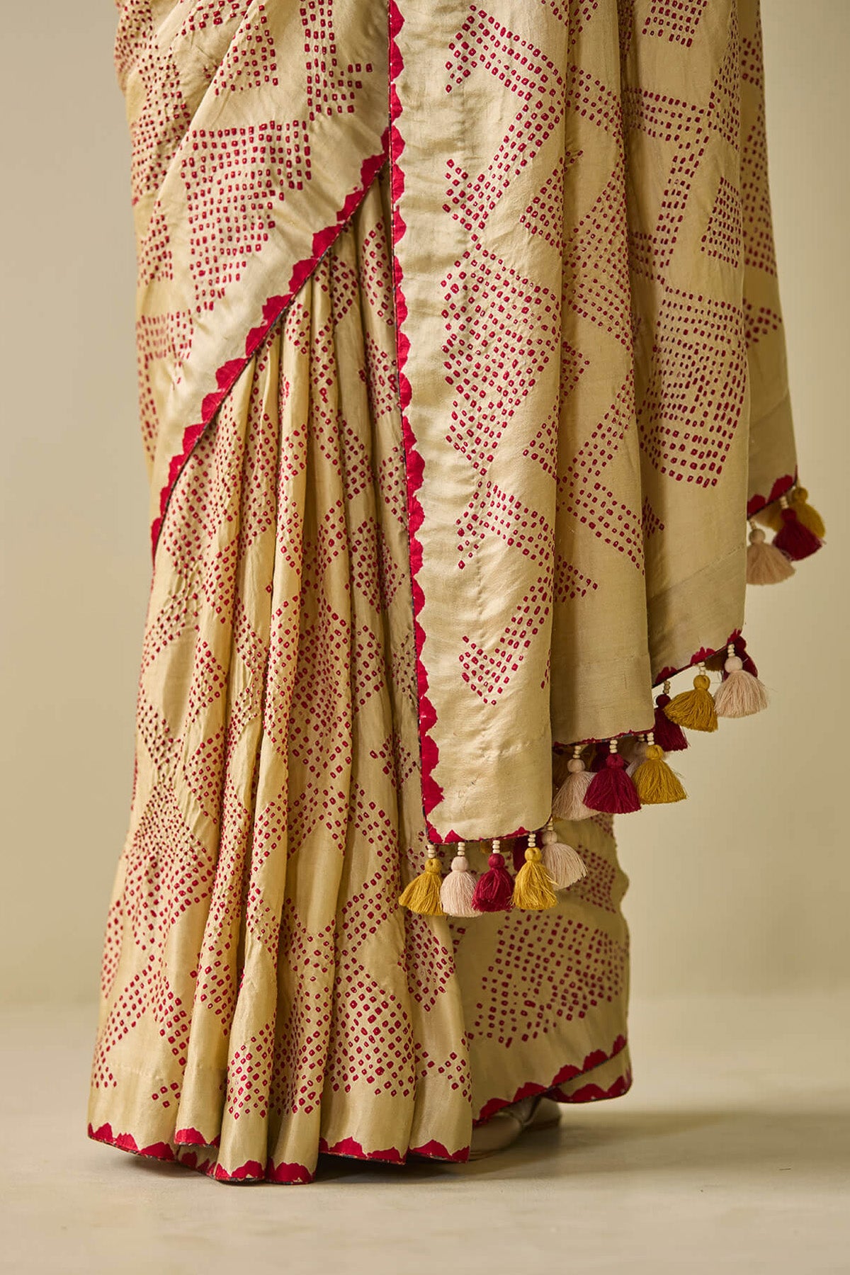 Cream & Red Bandhani Saree