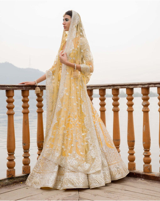 AMIRA BRIDAL LEHENGA SET