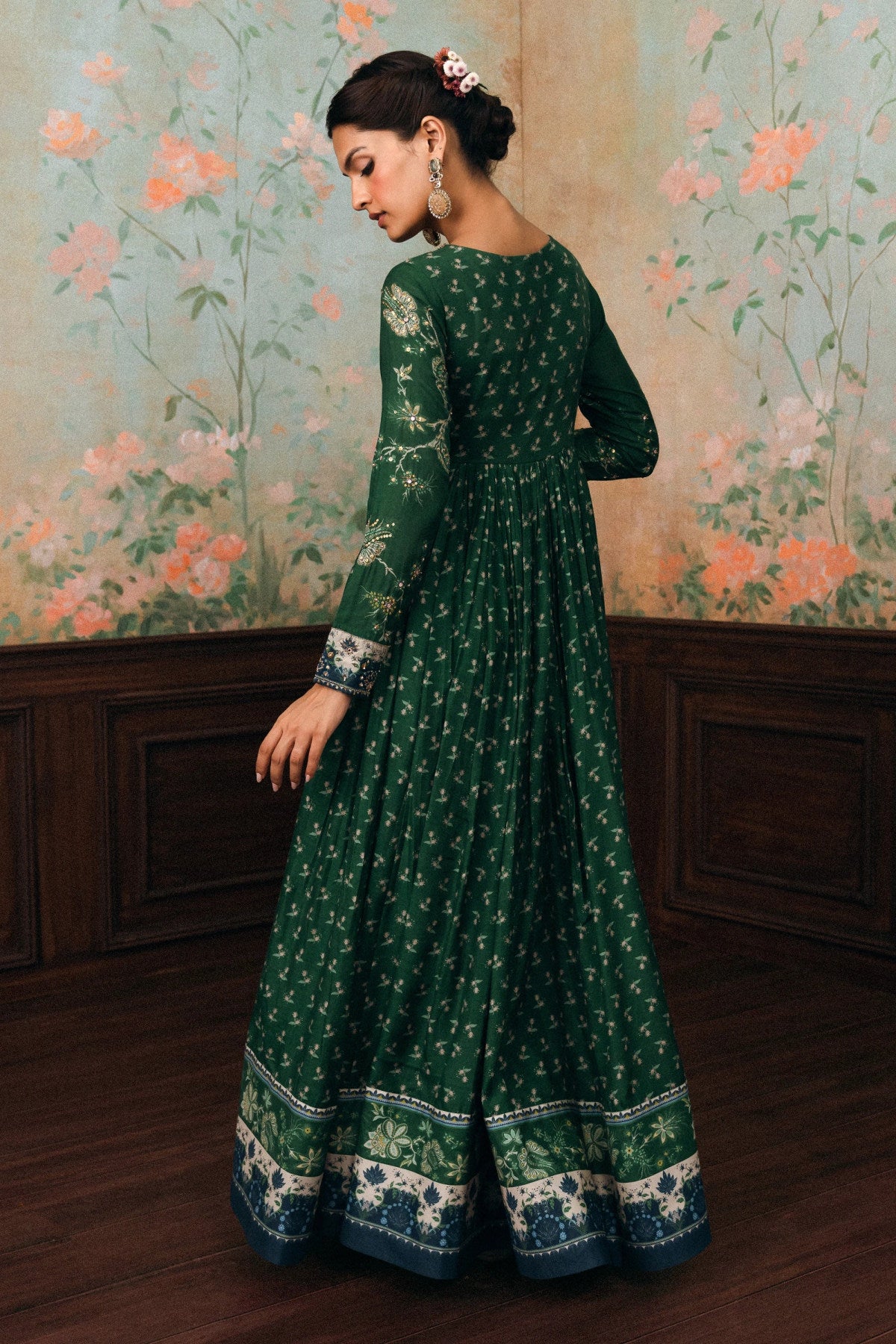 Erika Anarkali set