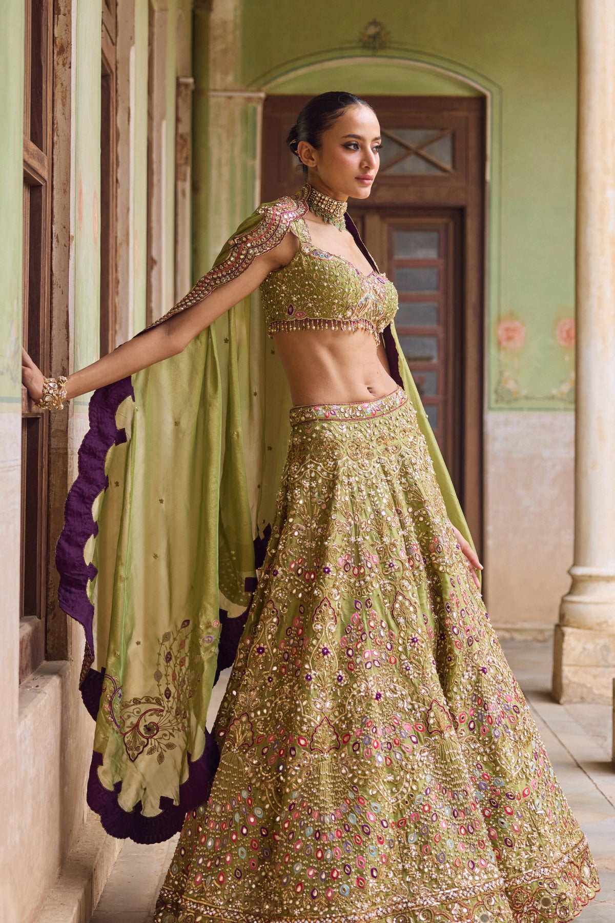 Maahira Lehenga