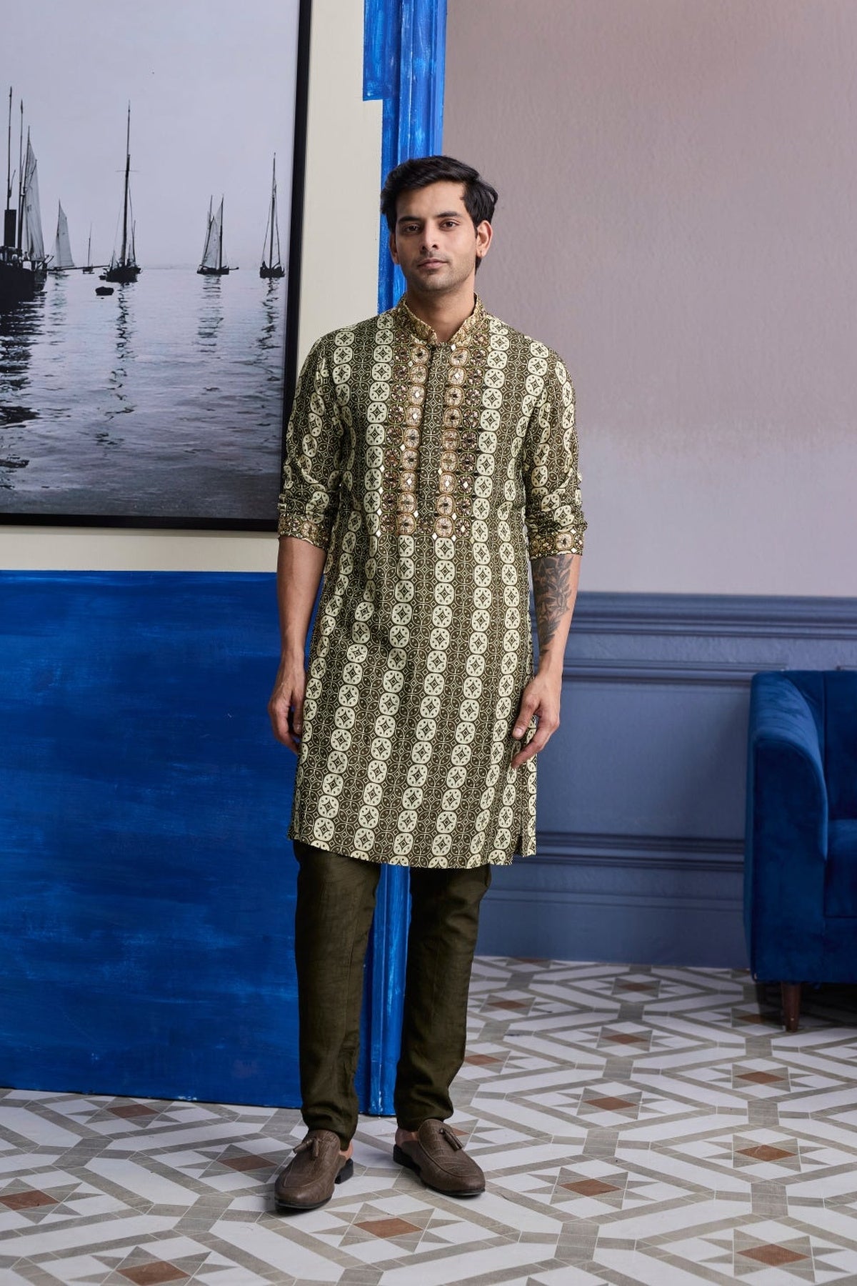 Olive Butta Highlighted Kurta With Solid Pants