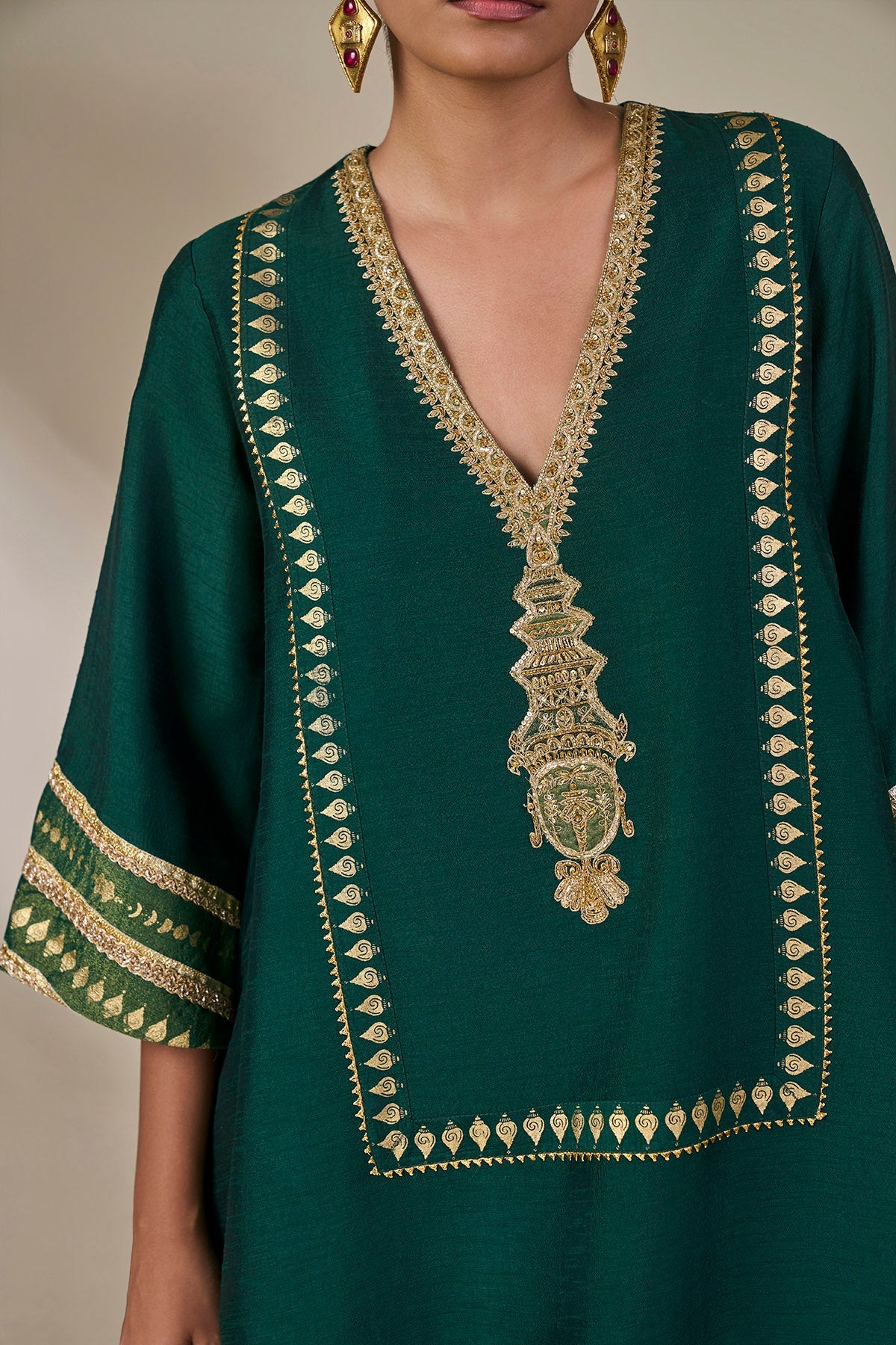 Green Kathakali Muse Kurta Set