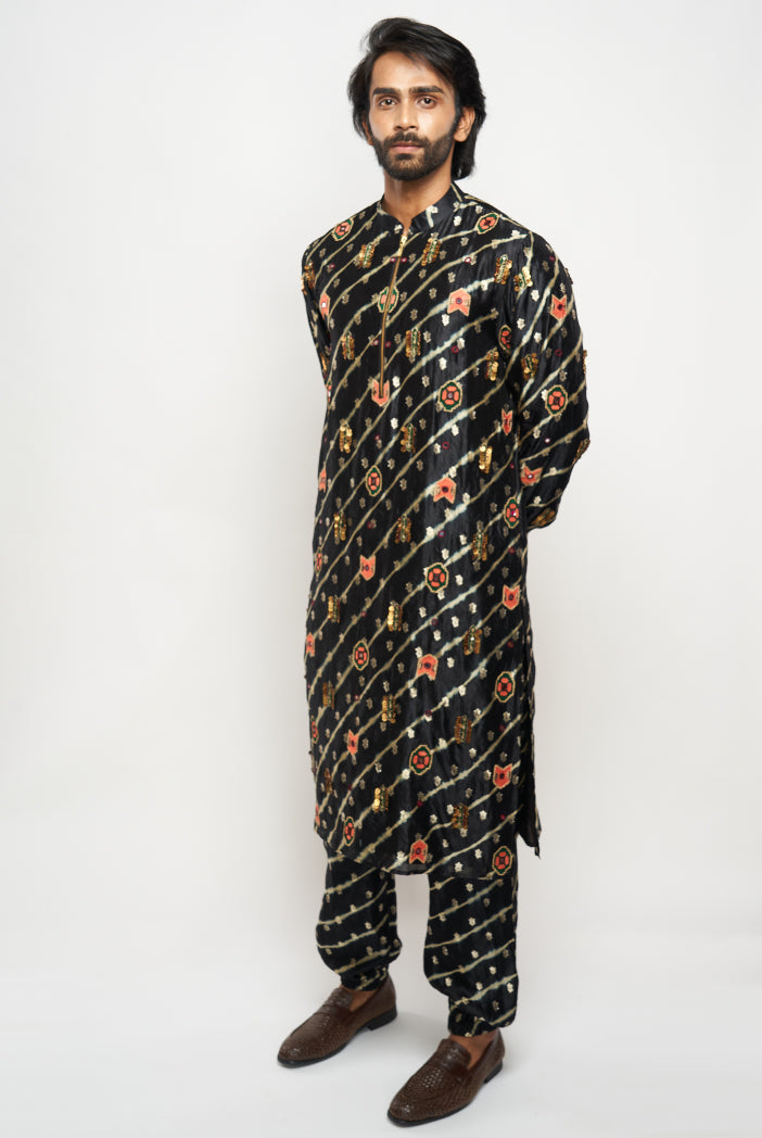NAZIR BLACK COLOUR LEHERIYA BANDHANI SILK EMBROIDERED BOMBER KURTA AND JOGGER PANTS