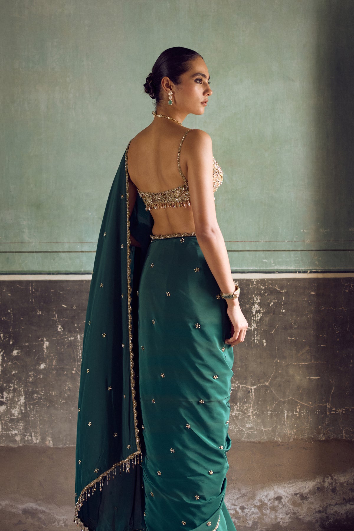 Nida Saree