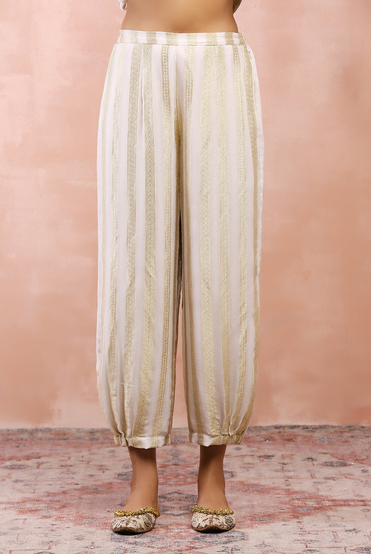 OFF WHITE EMBROIDERED KURTA AND PANT