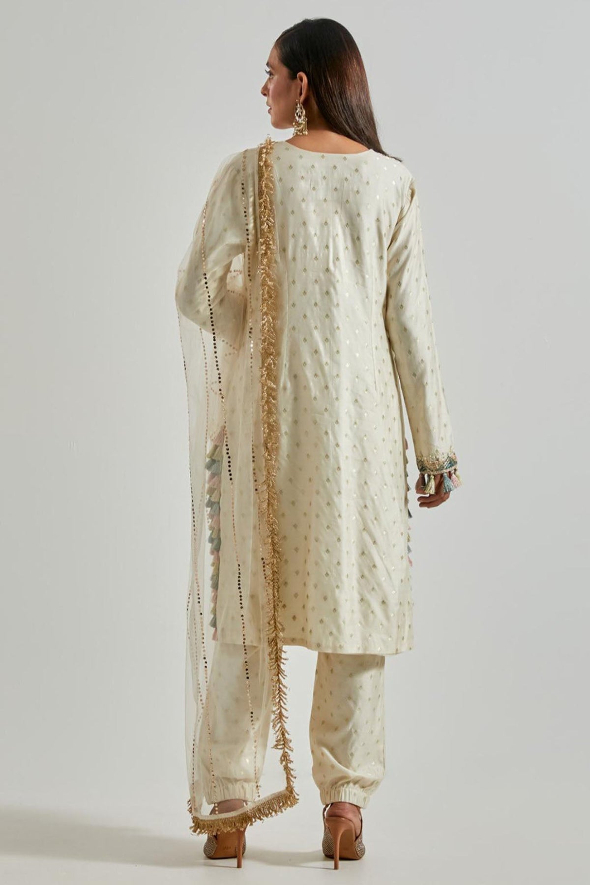 Off-White Chiniya Silk Kurta with Jogger Pants & Net Dupatta