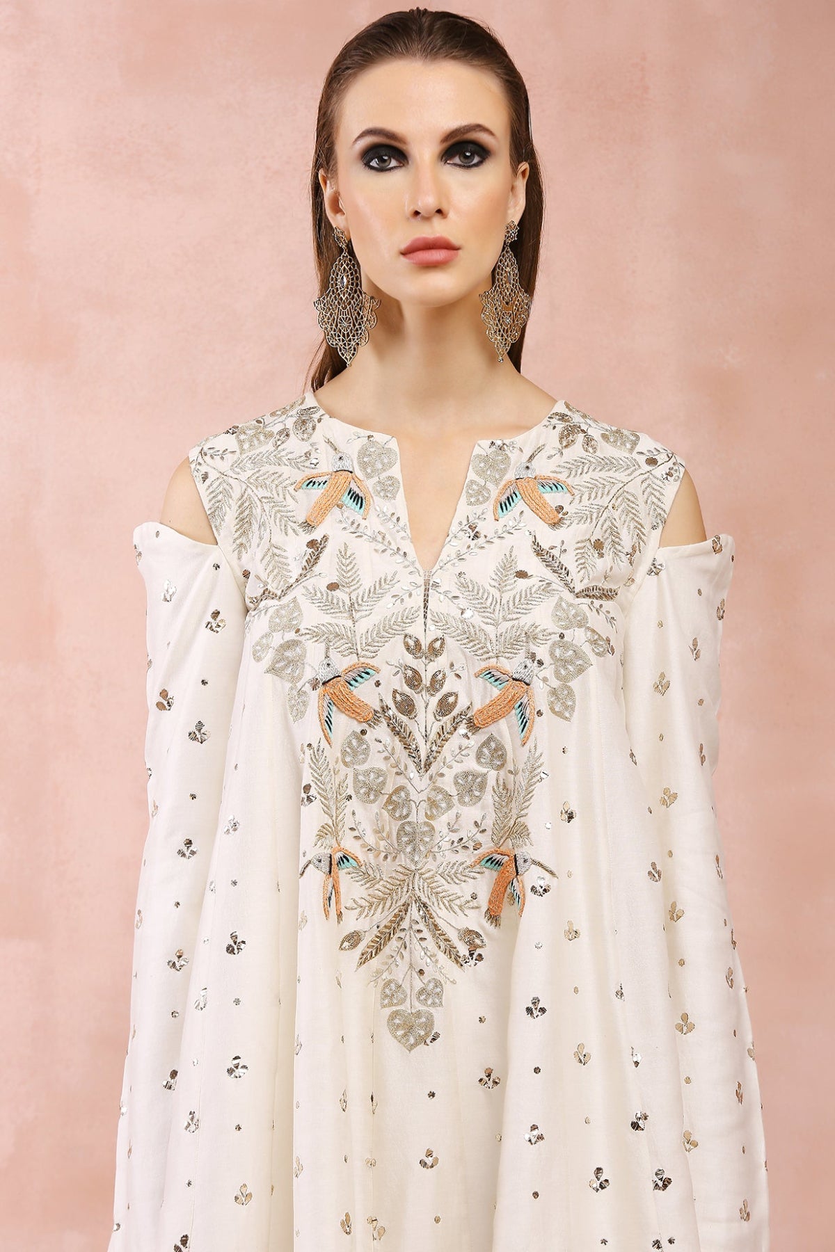 OFF WHITE EMBROIDERED KURTA WITH SALWAAR AND DUPATTA