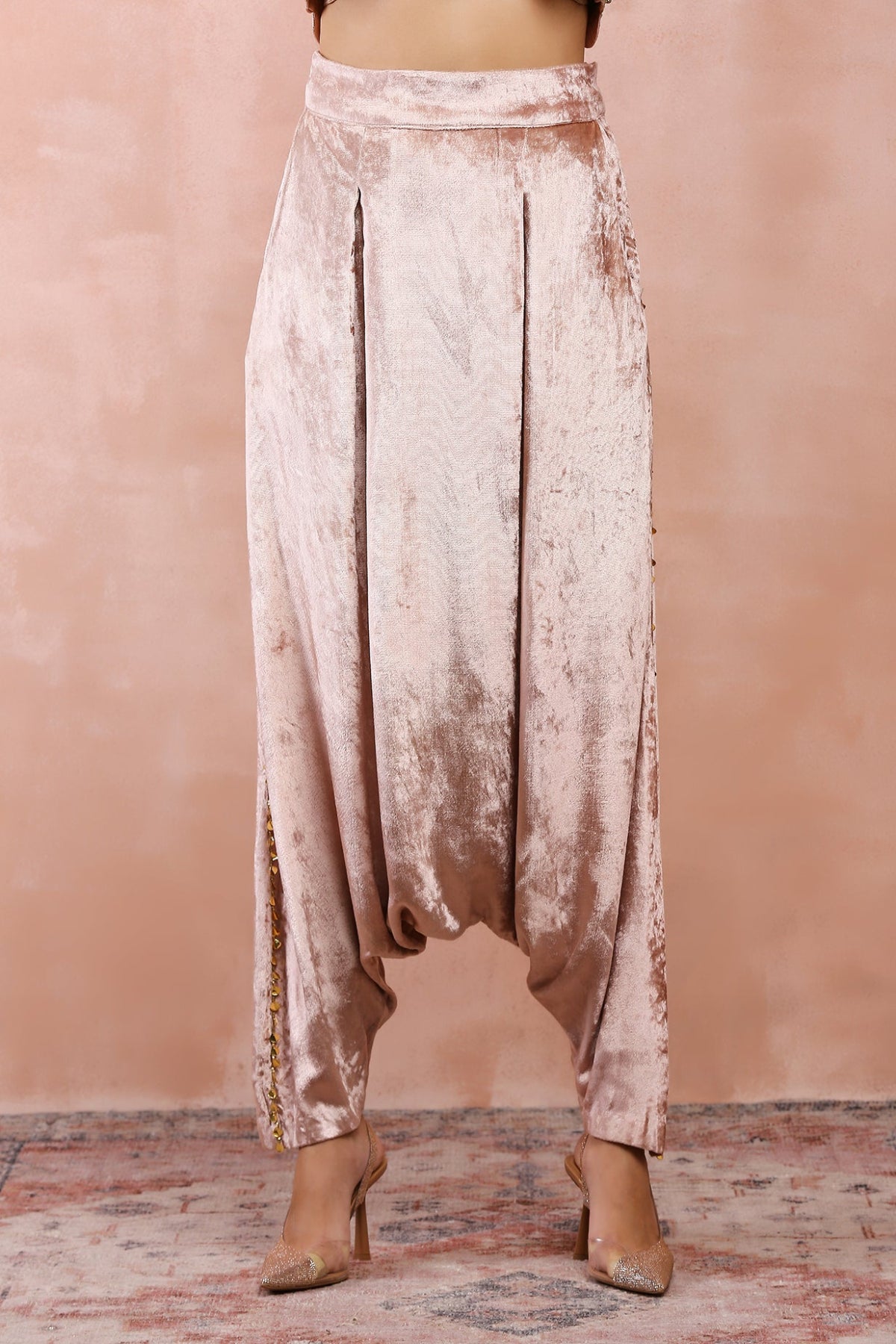 ROSE PINK EMBROIDERED TOP WITH LOWCROTCH PANT