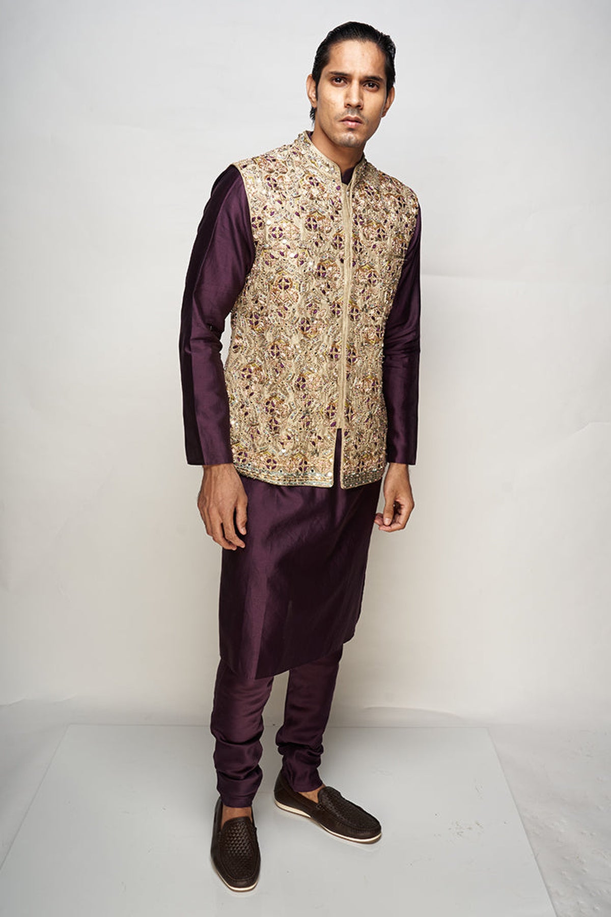 PS MEN SIKANDER OLIVE COLOUR EMBROIDERED BANDI WITH PURPLE COLOUR KURTA AND CHURIDAR