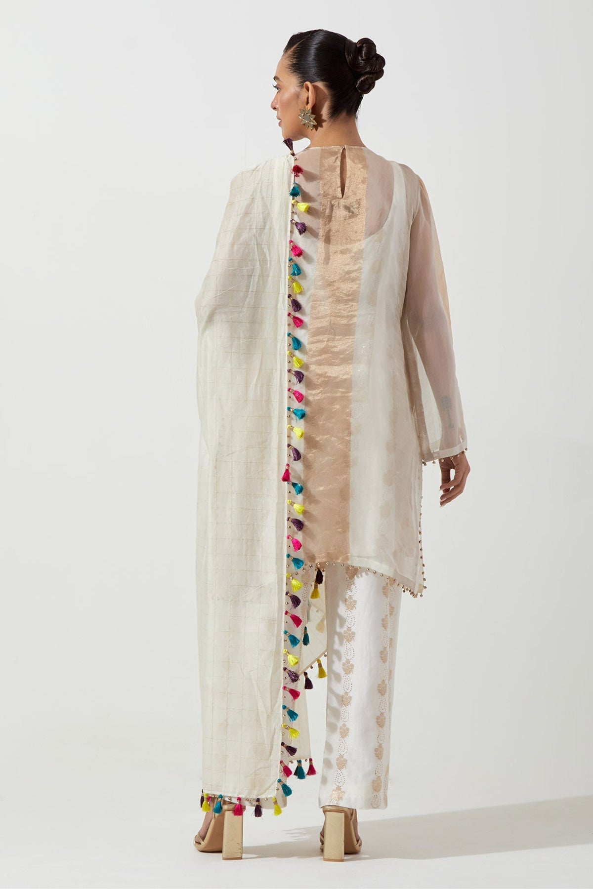 Off-White Embroidered Kurta With Straight Pant And Dupatta