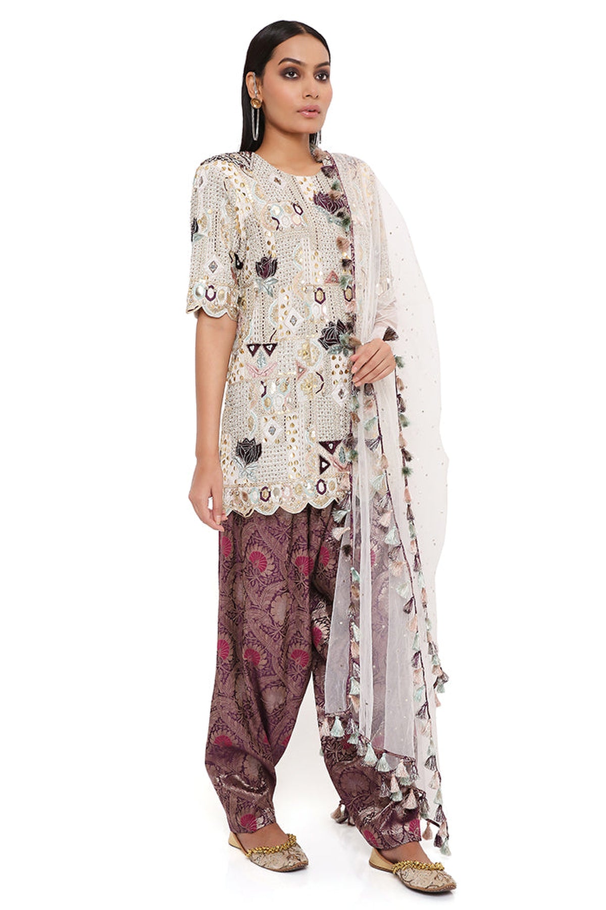 OFF WHITE GEORGETTE EMBROIDERED KURTA WITH PURPLE BROCADE SALWAR AND OFF WHITE MUKAISH NET DUPATTA