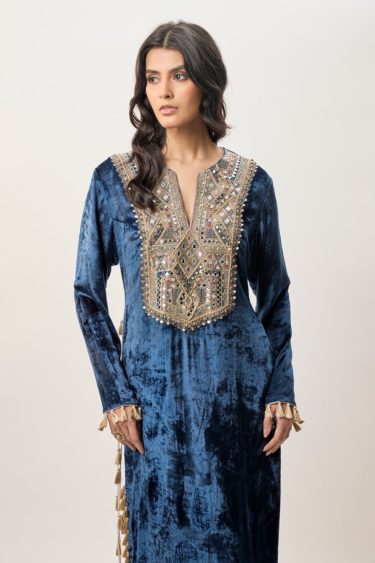 Tara Navy Blue Velvet Embroidered Yoke Beyza Kaftan
