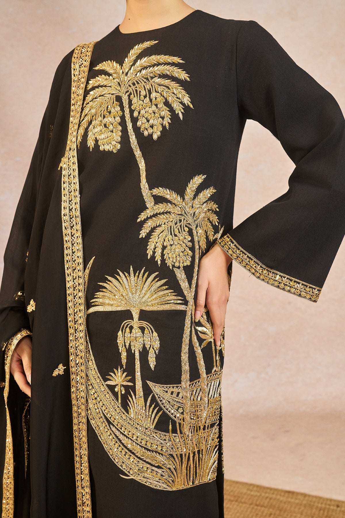The Chand Kinara Kurta Set