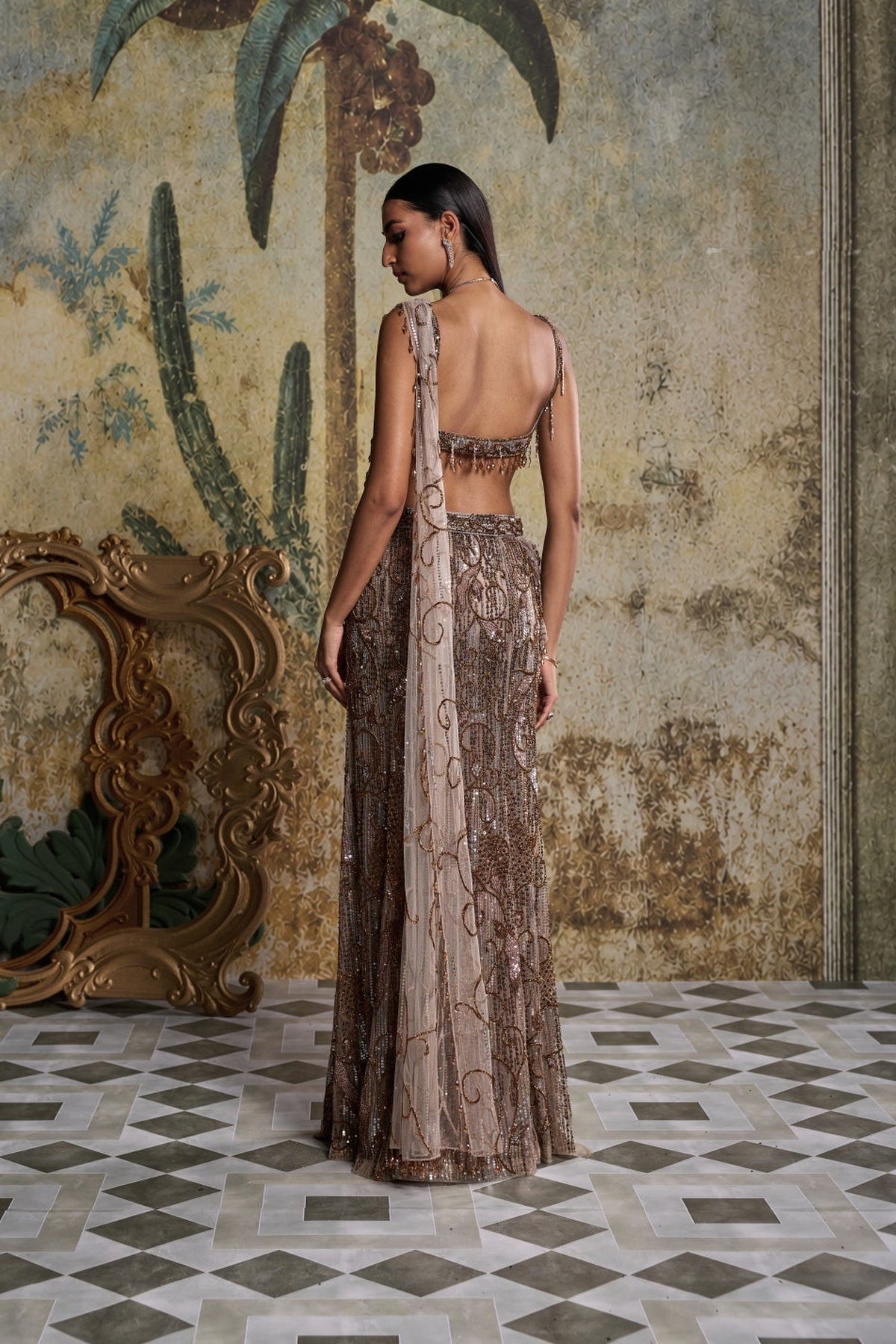 Grey Swirll Embellished & Tassseled Saree Set