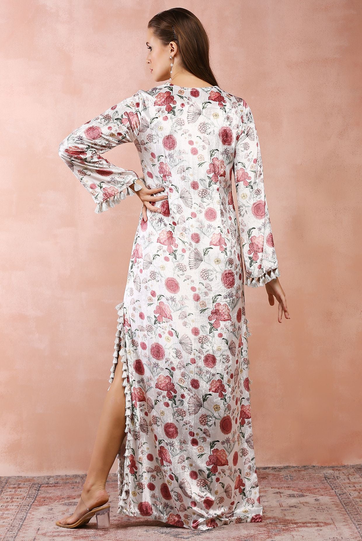 WHITE GULBAGH PRINT VELVET KAFTAN WITH BELT