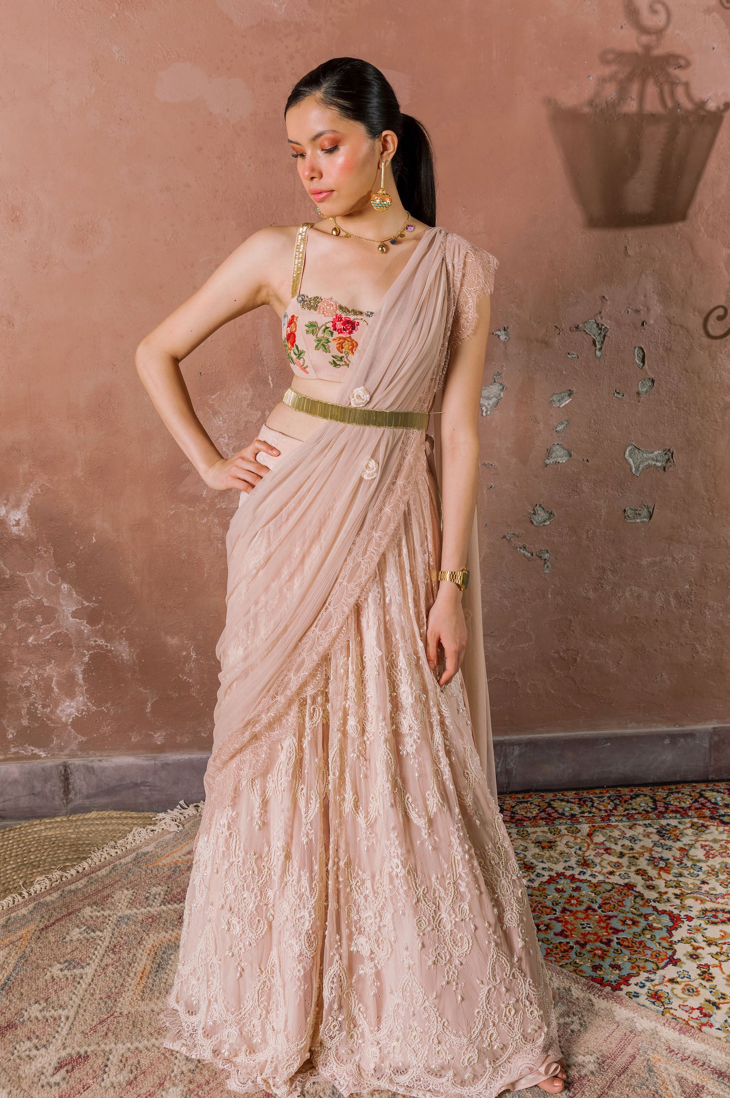 Frida, lace and pearl, belt, dupatta