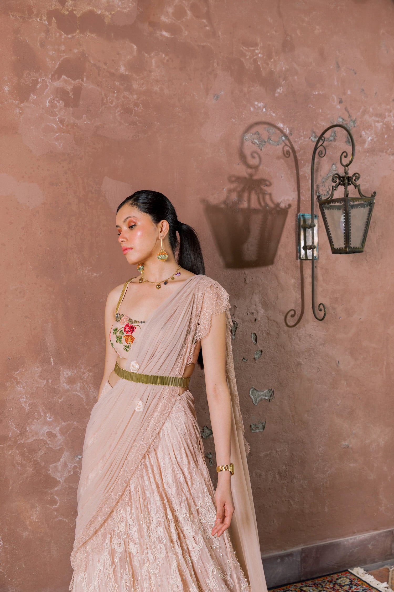 Frida, lace and pearl, belt, dupatta