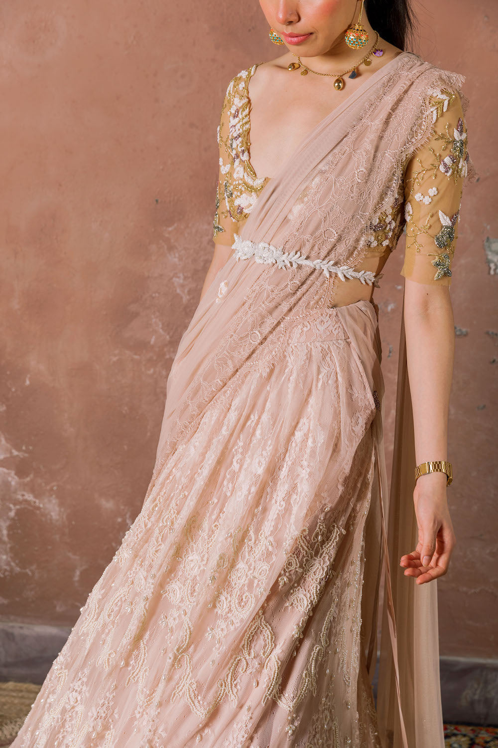Rose, lace and pearl, belt, dupatta