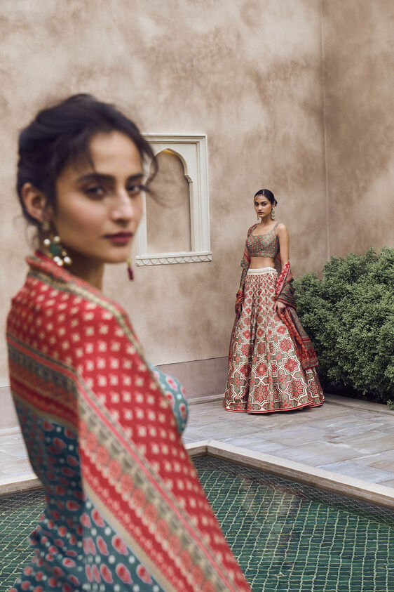 MAYAI LEHENGA - BLUE