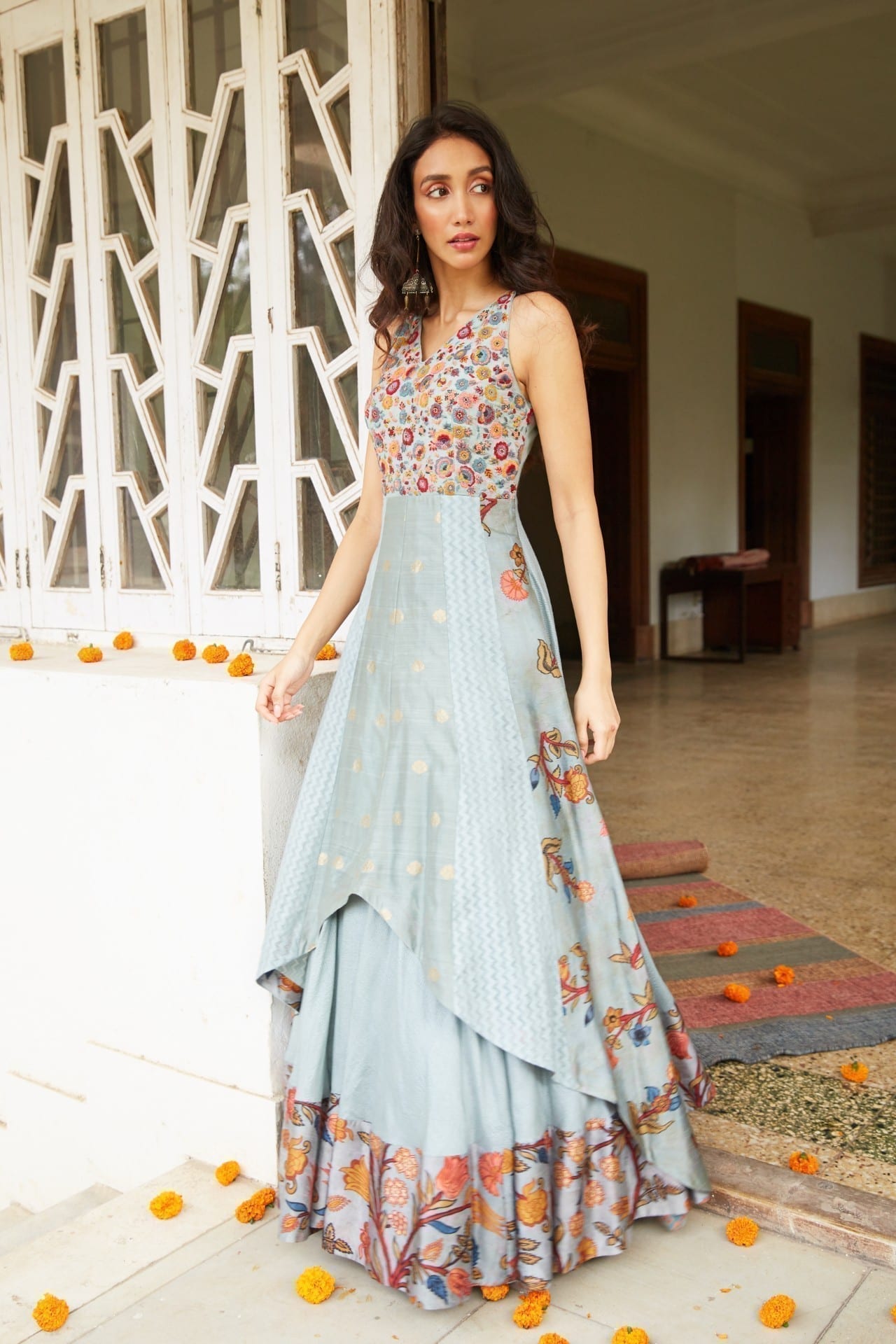 Double Layered Gown 16 / Regular
