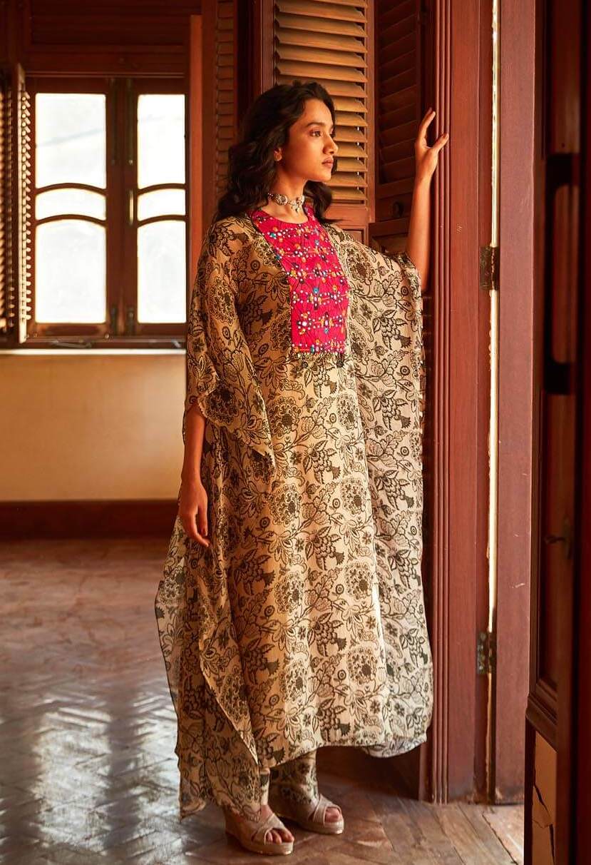 Green Floral Kaftan with Colourful Patch