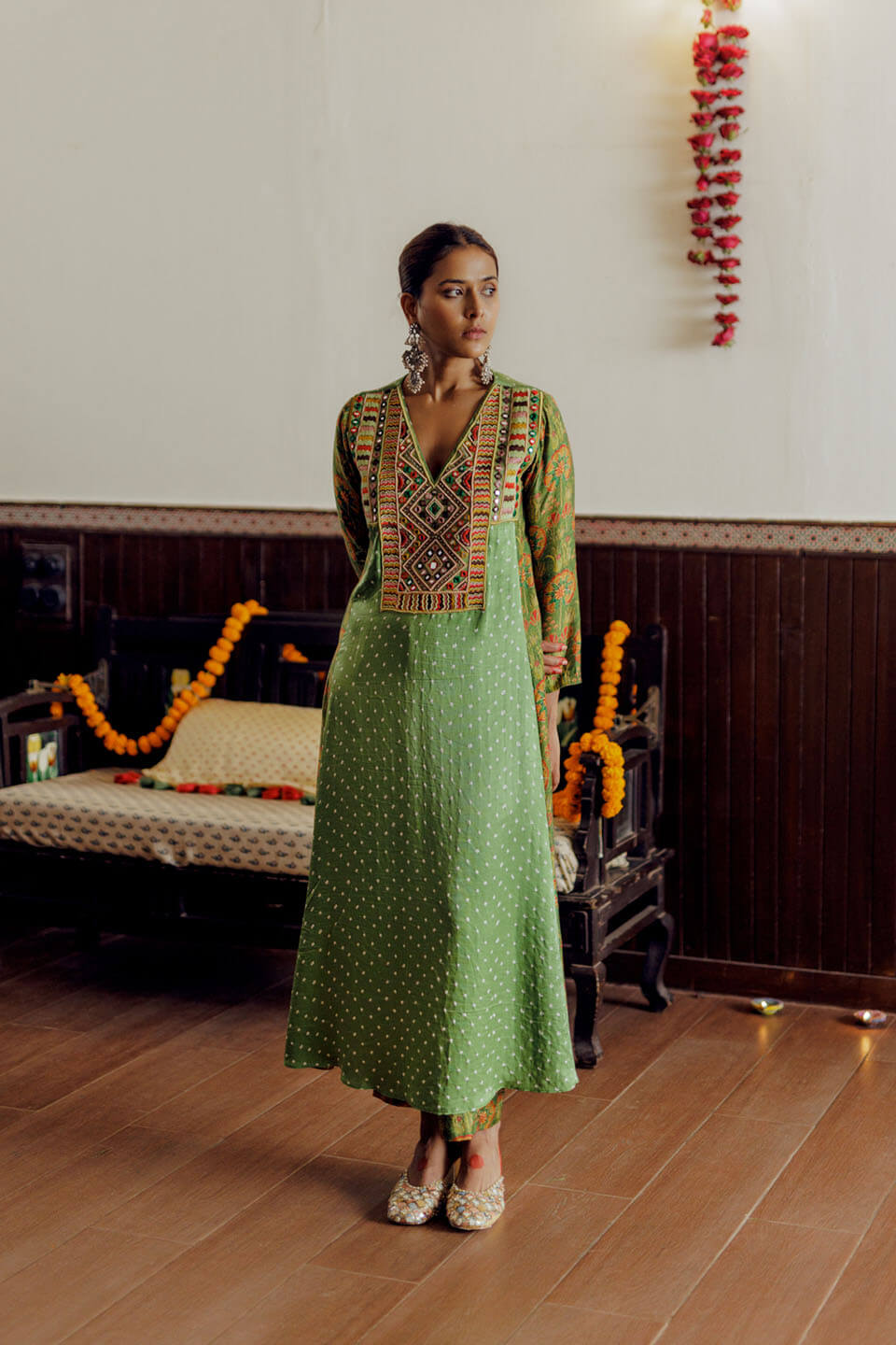 Aranya Bandhani Kurta