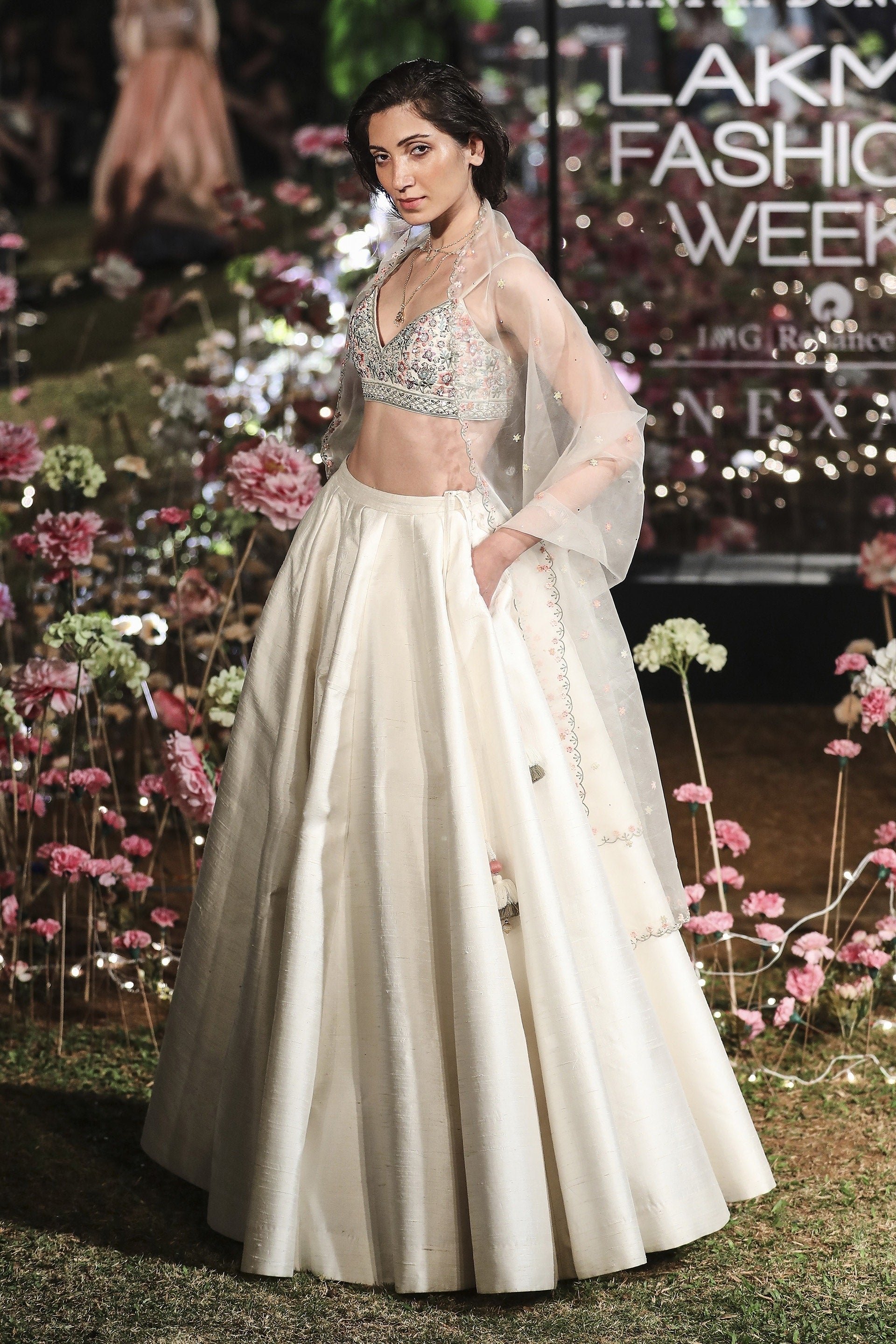 INAYAT LEHENGA