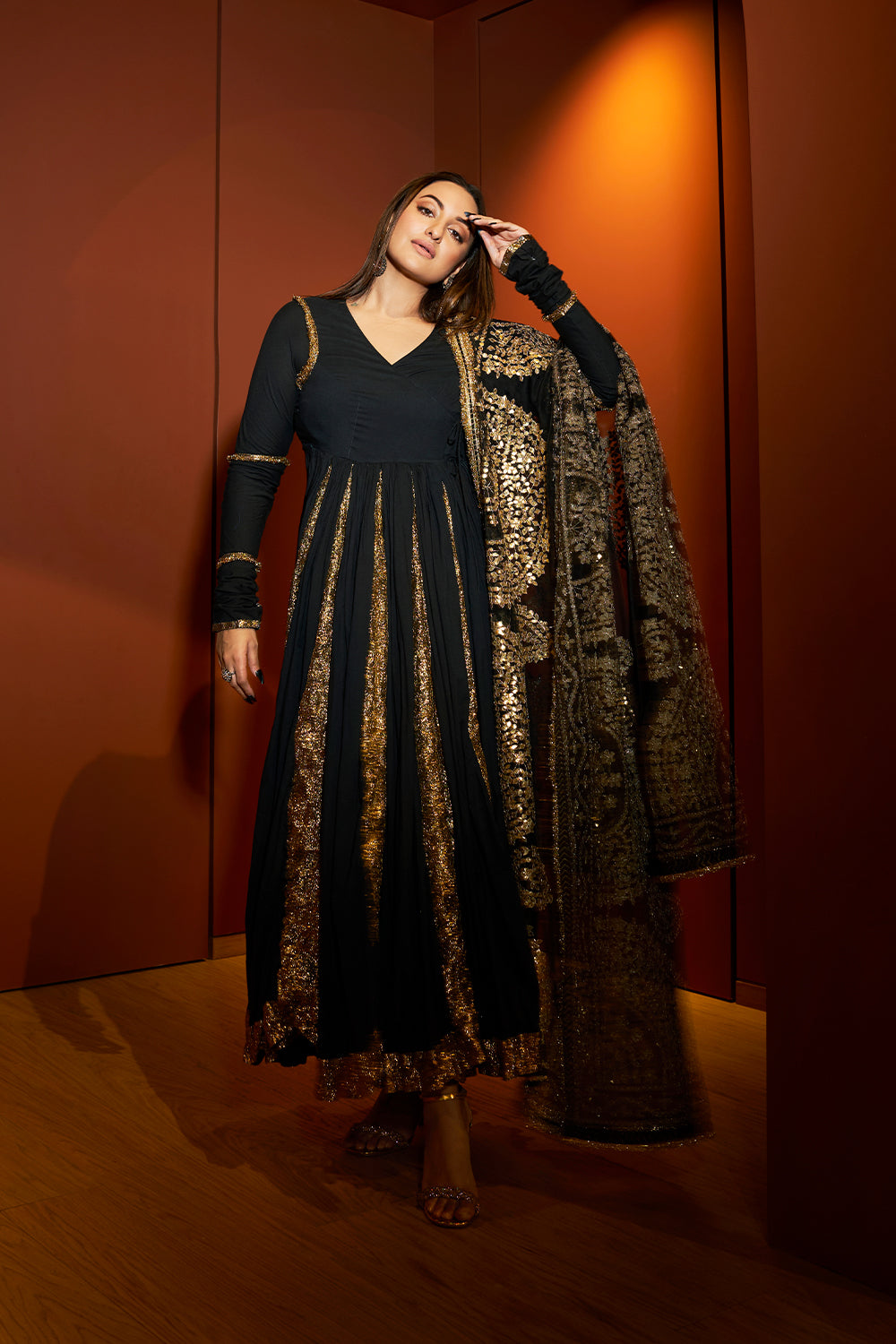 Sonakshi Sinha in Faani Angrakha Set B