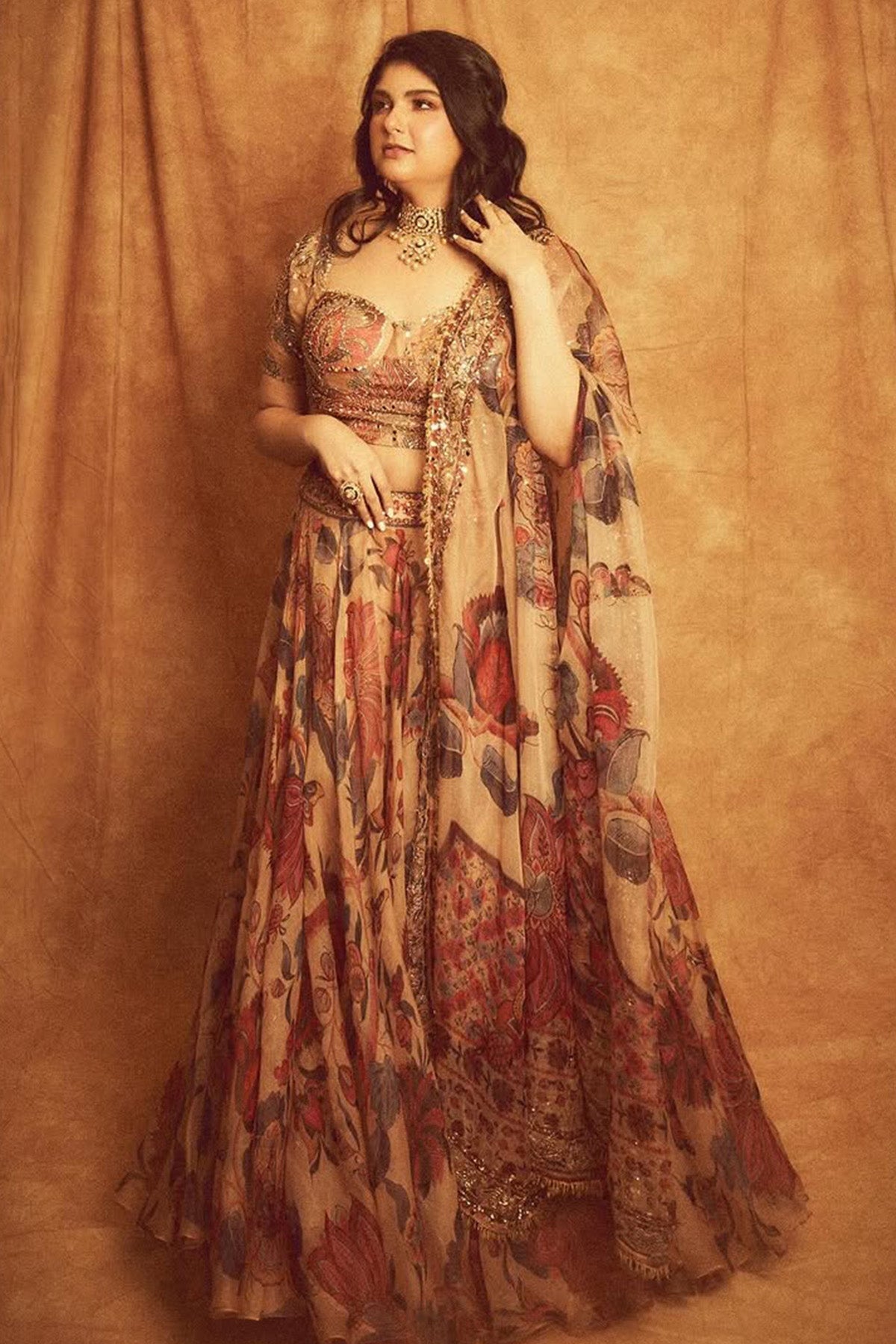 Anshula Kapoor in Ruya