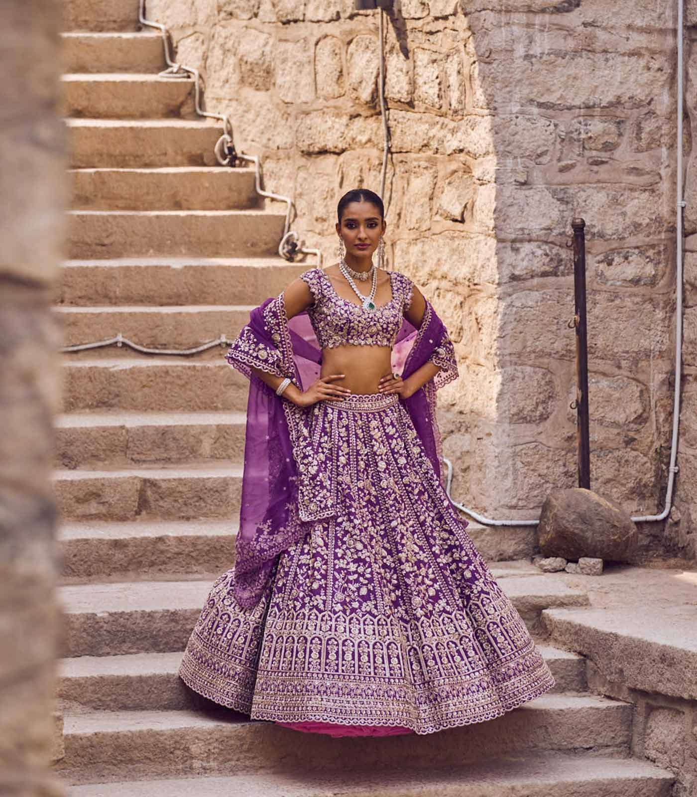 ZWAAR ZARDOSI MUGHAL BORDER LEHENGA SET