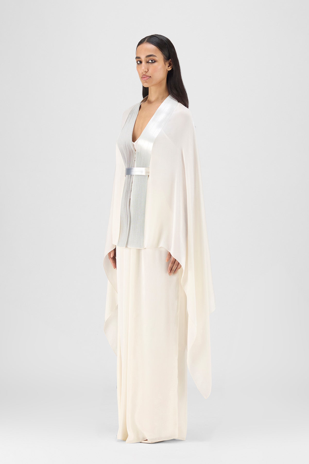 METALLIC SRUCTURED CAPE SET