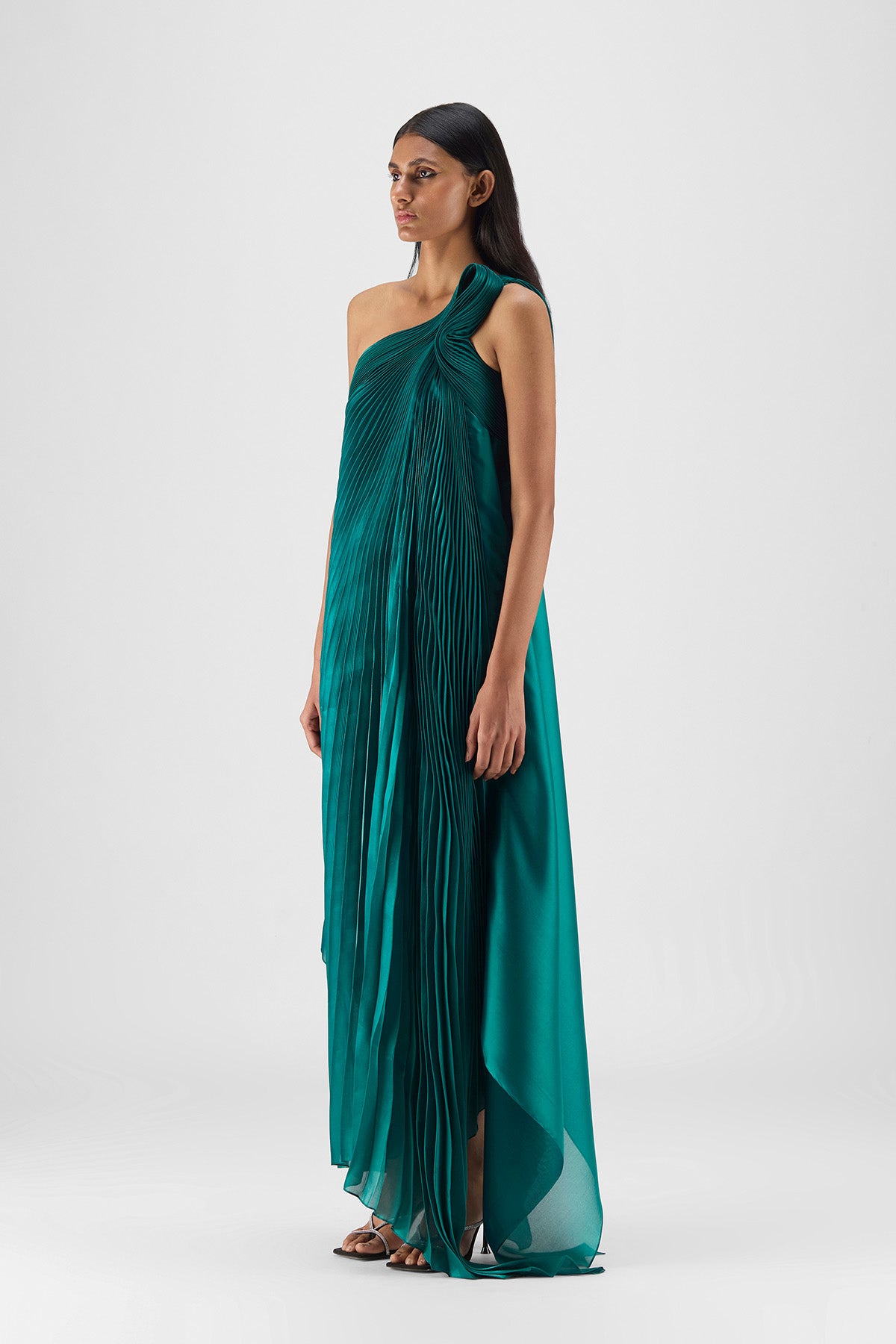 PLEATED FLUID DRESS