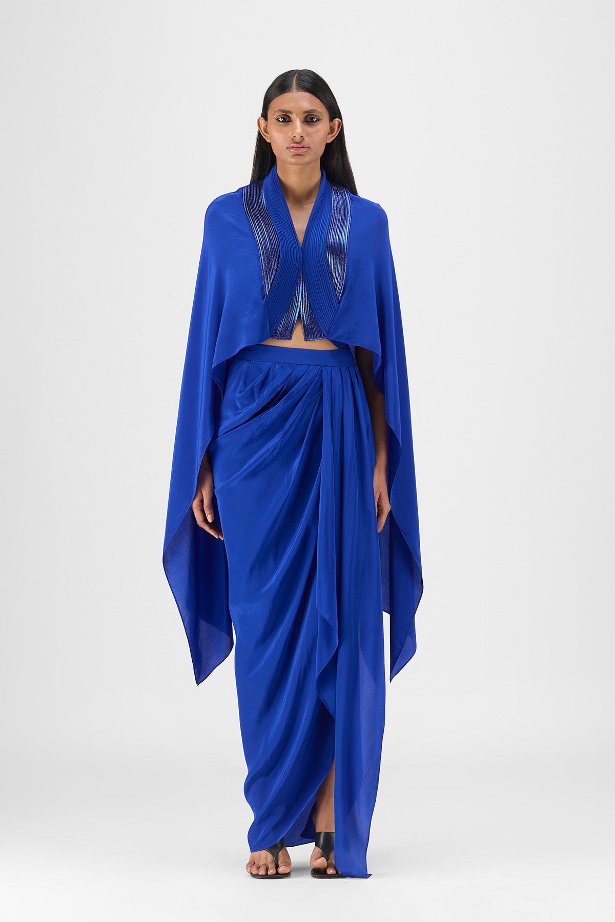 METALLIC STRUCTURED CAPE SET