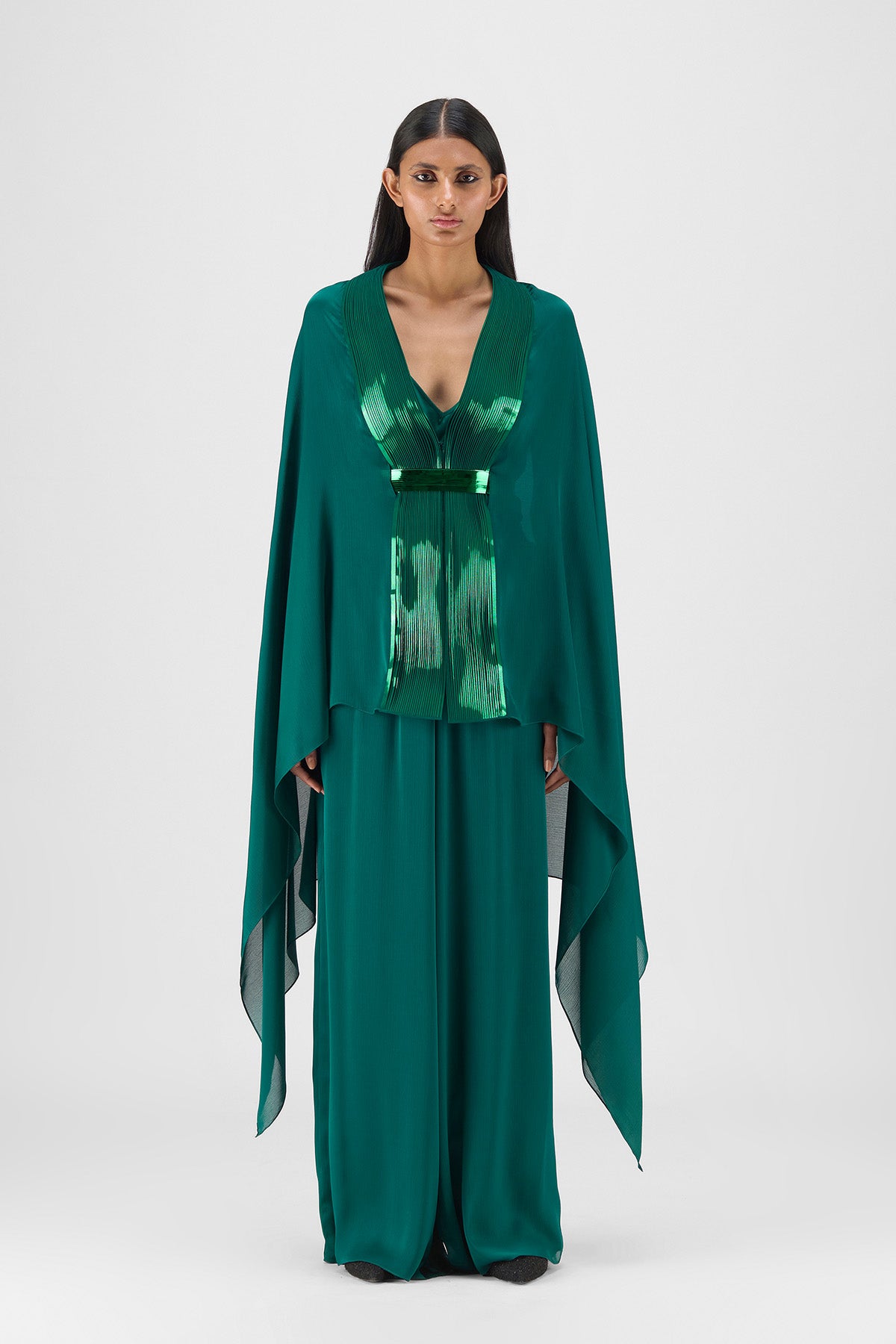 METALLIC STRUCTURED CAPE