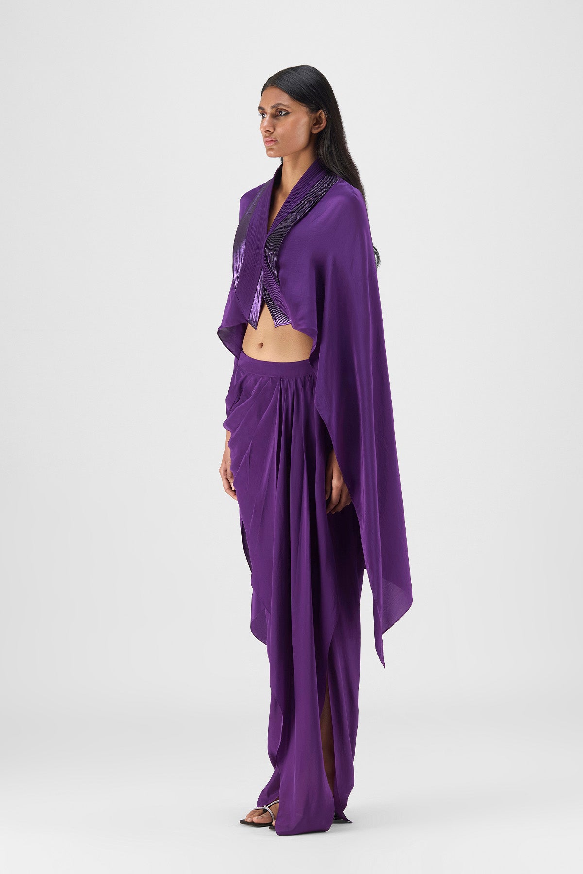 METALLIC STRUCTURED CAPE SET