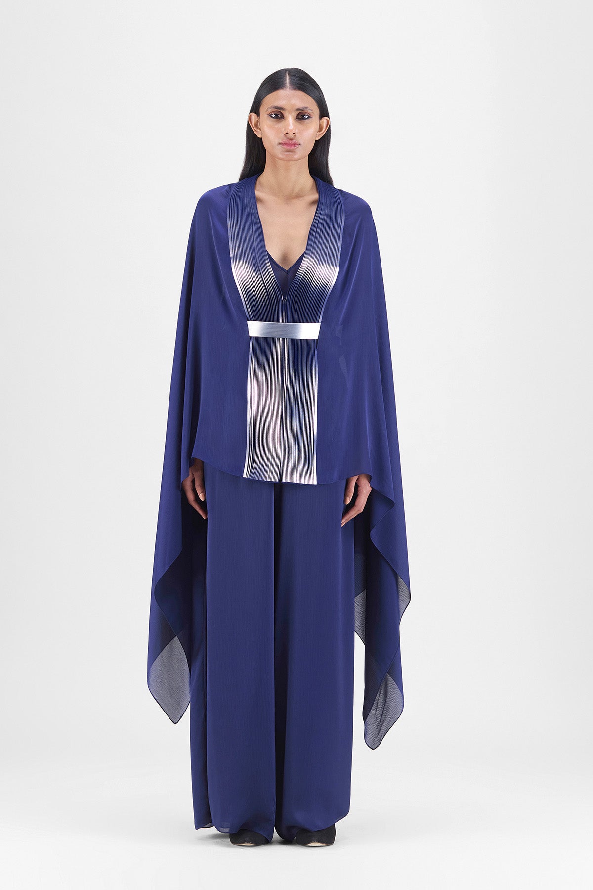 METALLIC SRUCTURED CAPE SET
