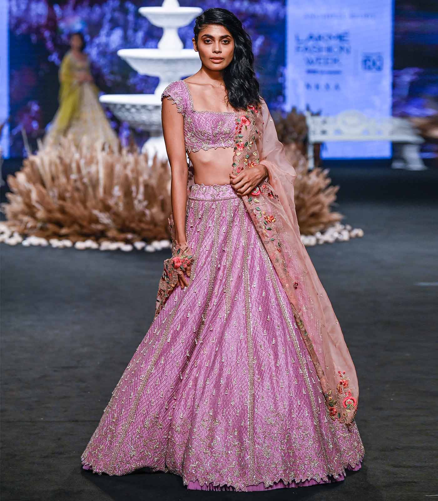 HUSTLE LEHENGA