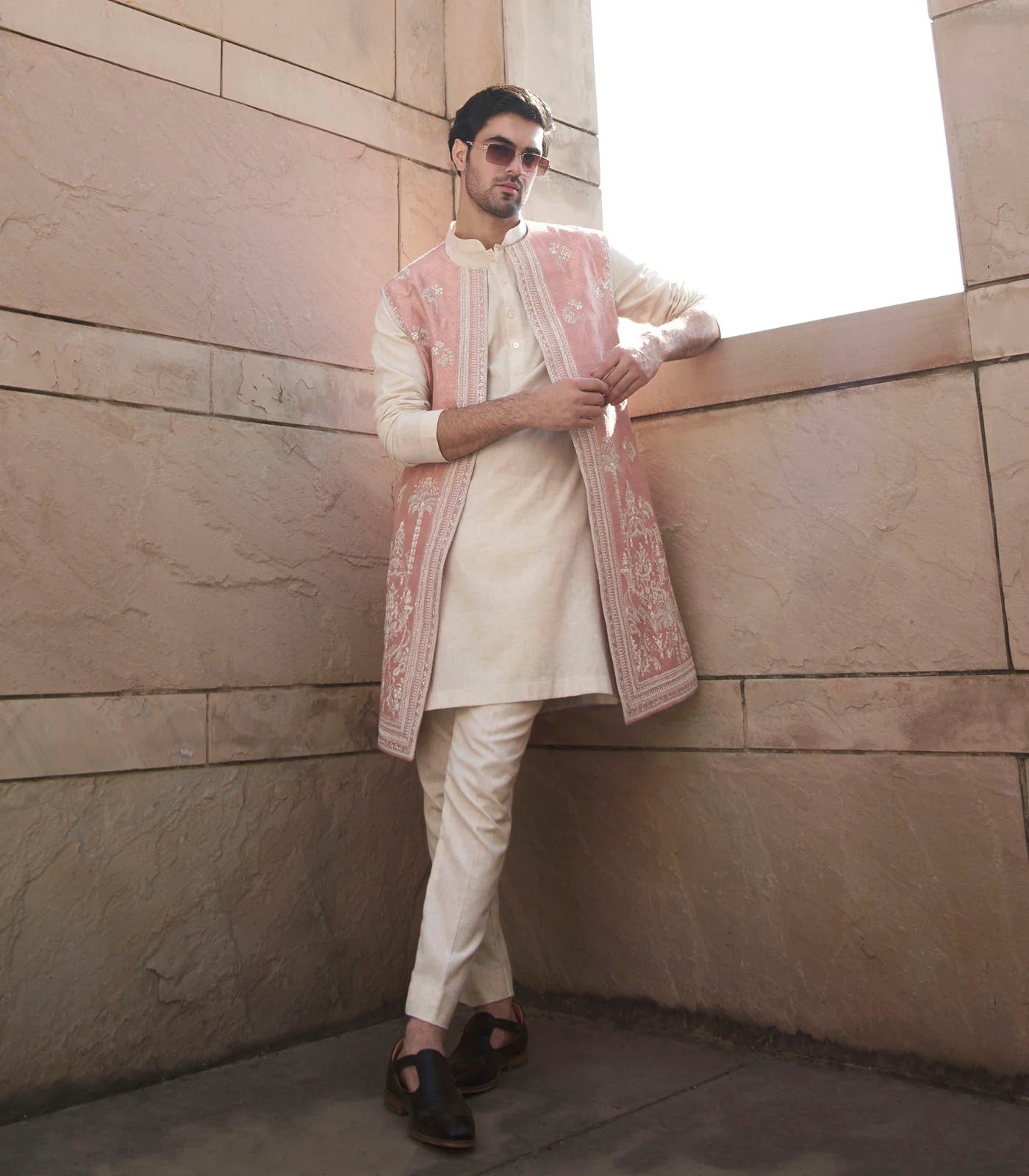 EMBROIDERED RED BANDI SET