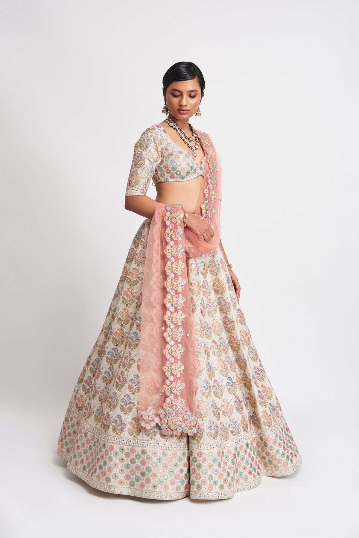 Tara - almond [12 panel]