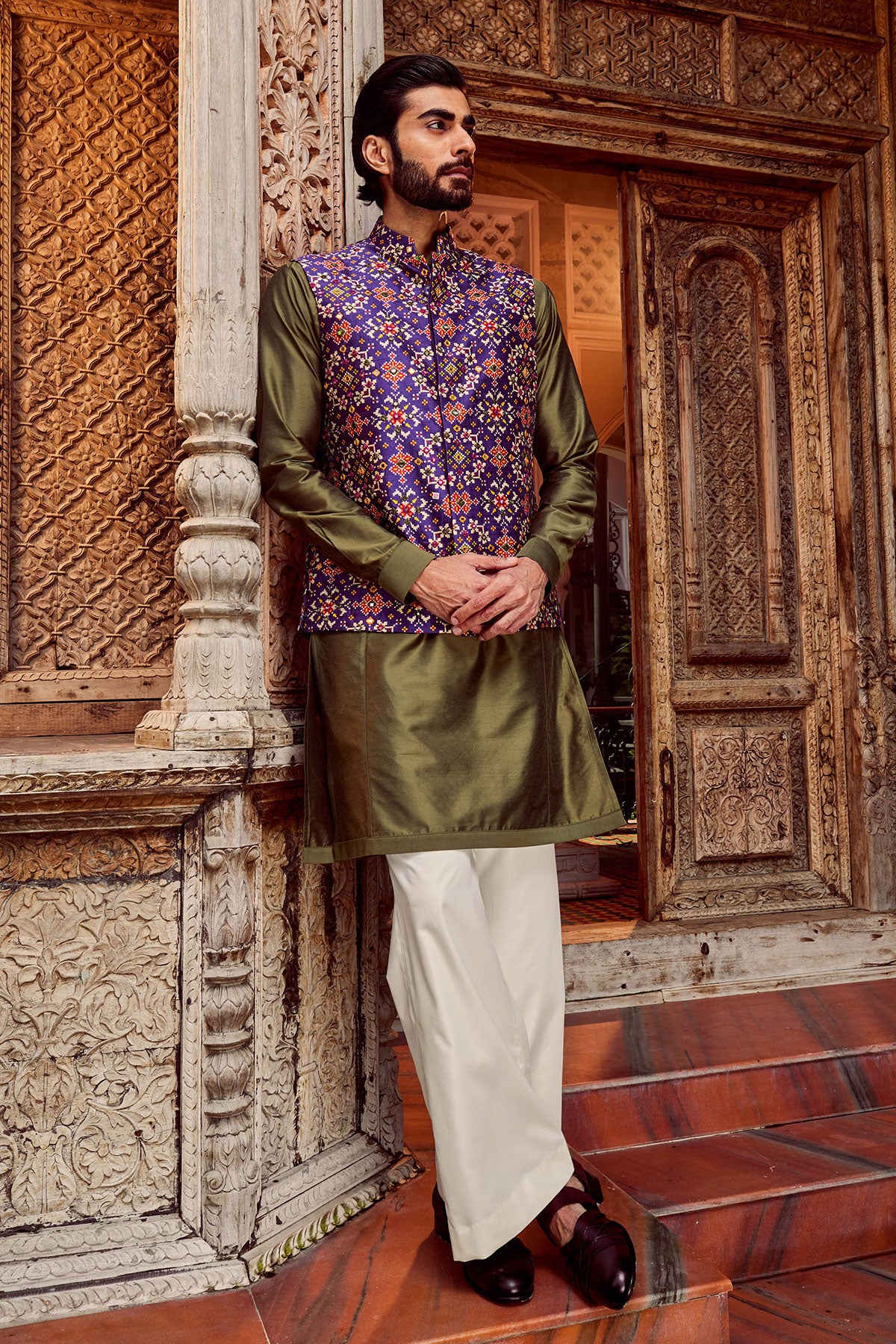 Purple Raw Silk Mirror Embellished Bundi Set