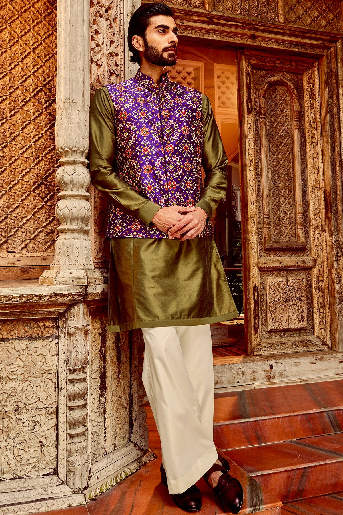 Purple Raw Silk Mirror Embellished Bundi Set