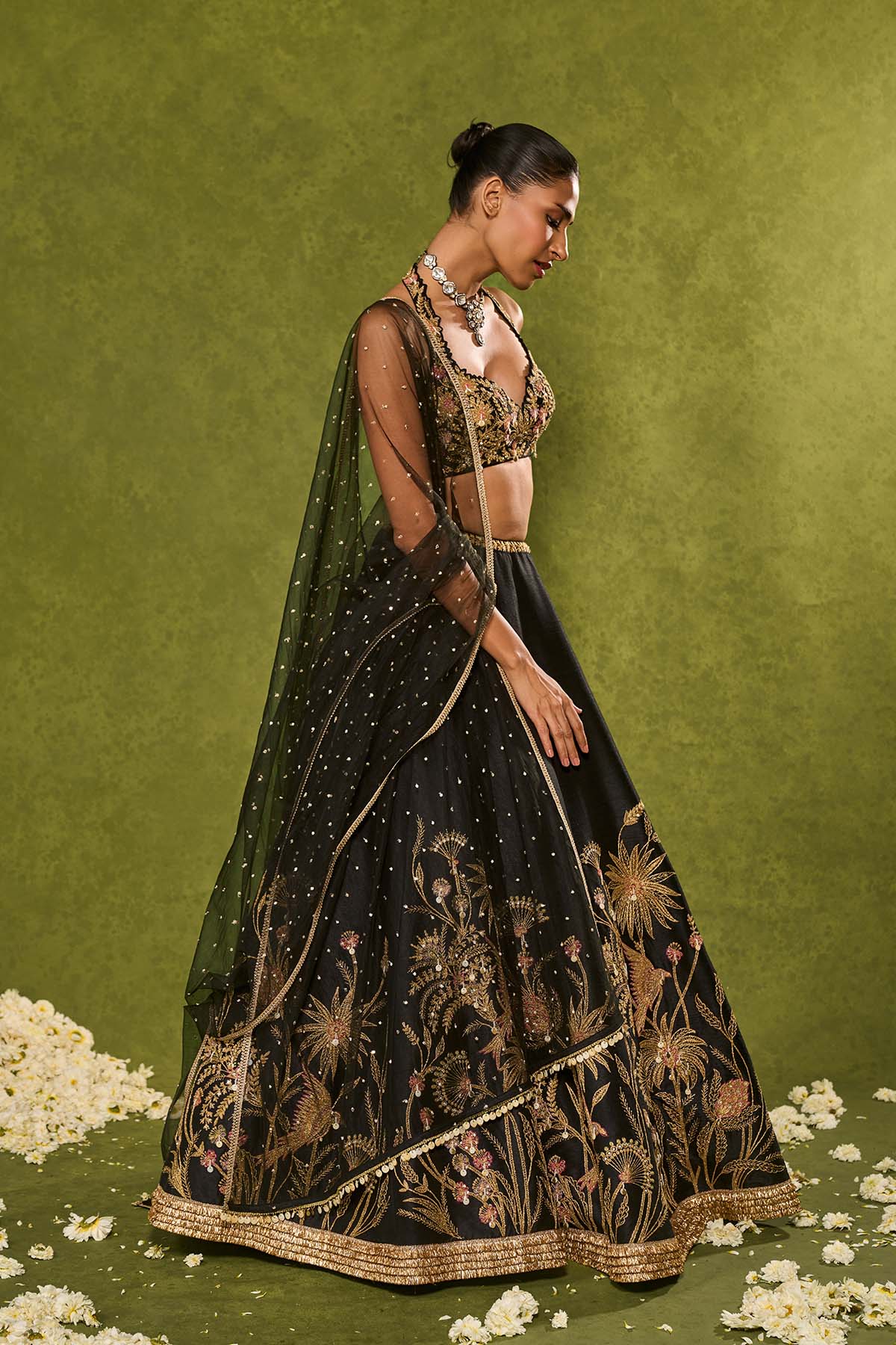 Huda Lehenga