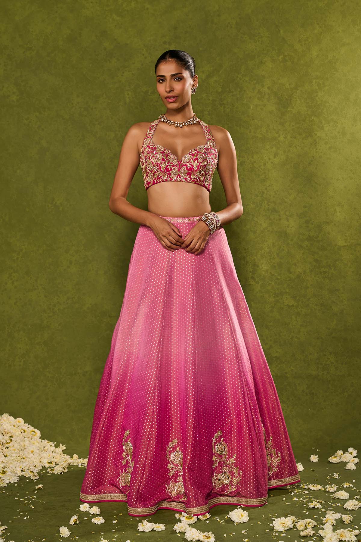 Inara Lehenga