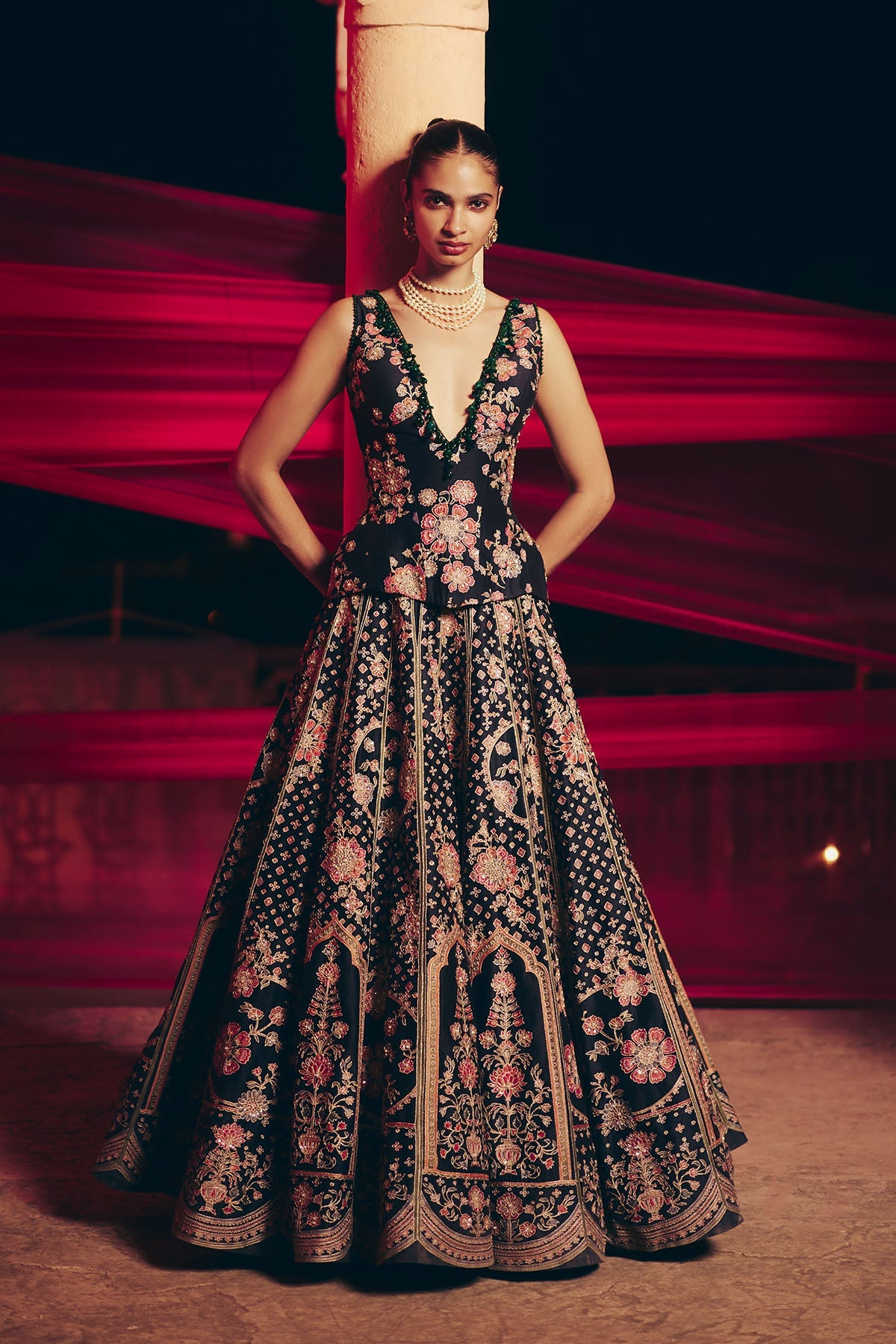 Dastaan Lehenga Set