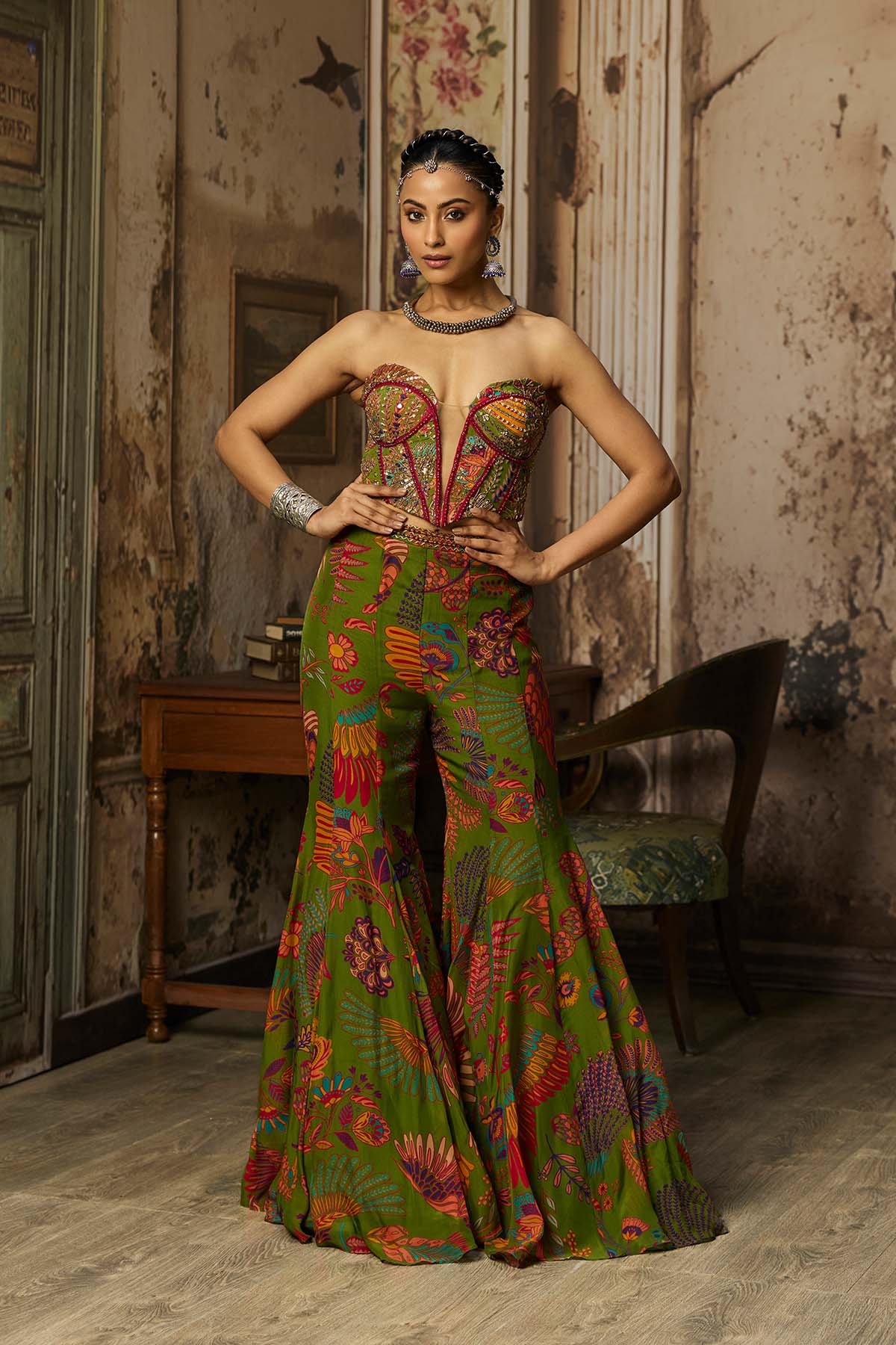PEAR GREEN PRINTED HIGHLIGHTED BELL BOTTOM PANTS SET