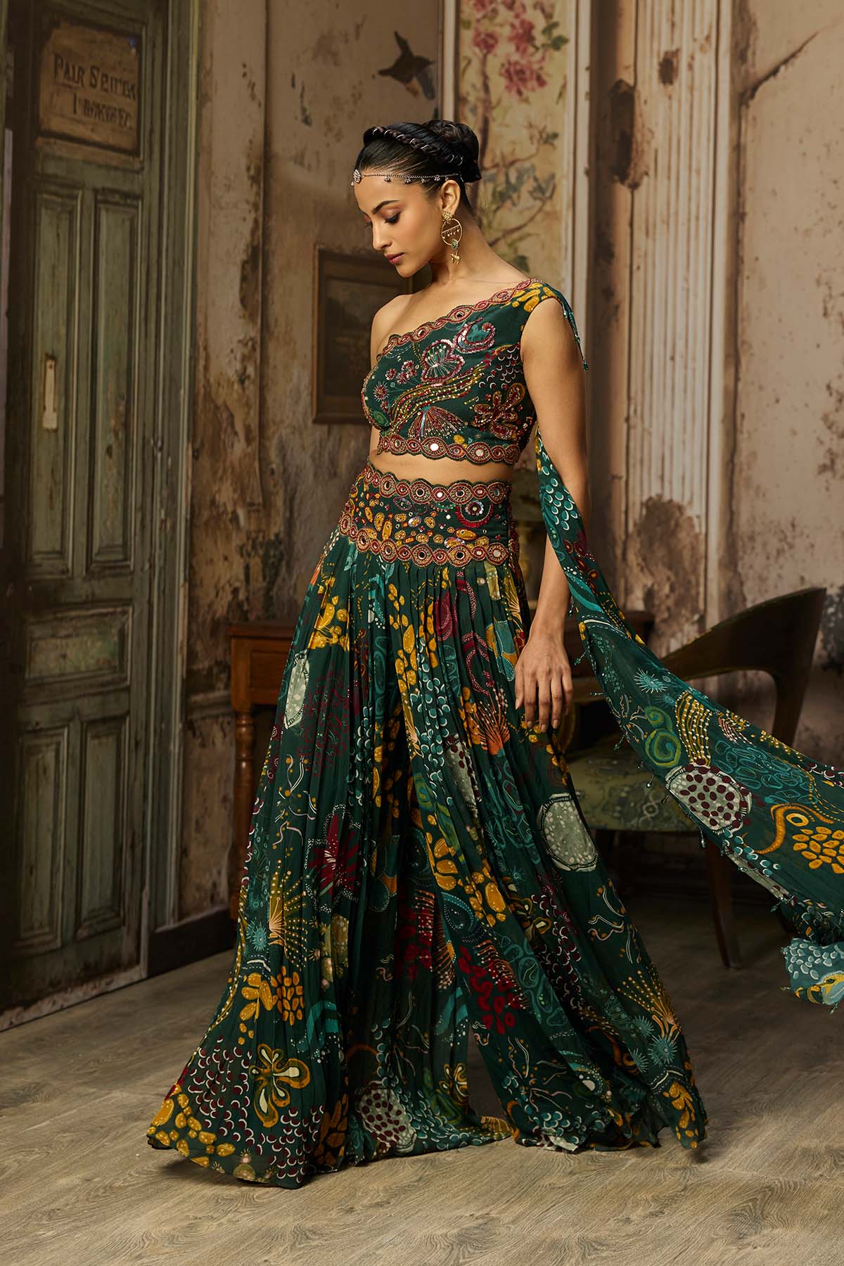 DARK GREEN PRINT AND HIGHLIGHTED PLEATED PANTS SET