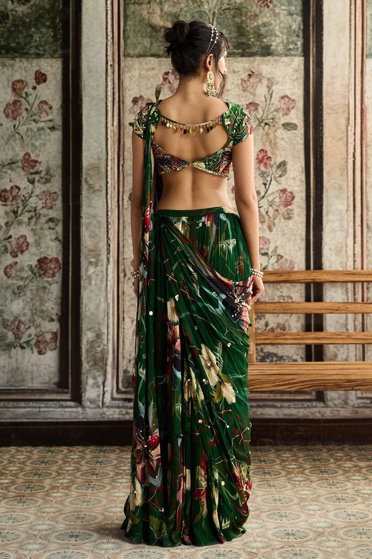 Green Floral Print And Highlighted Skirt Saree Set