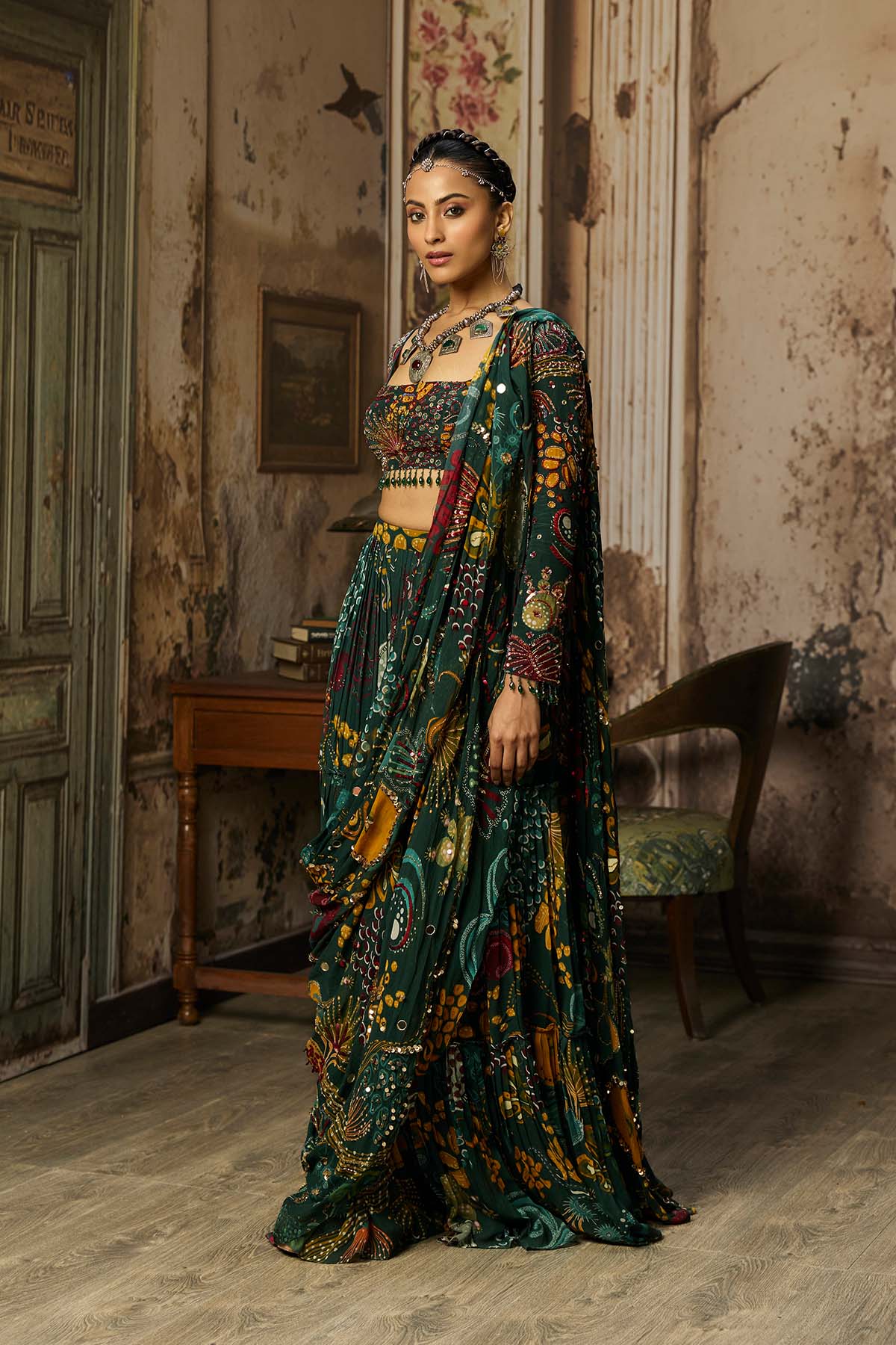 DARK GREEN PRINTED AND HIGHLIGHTED TIERED SKIRT SAREE SET